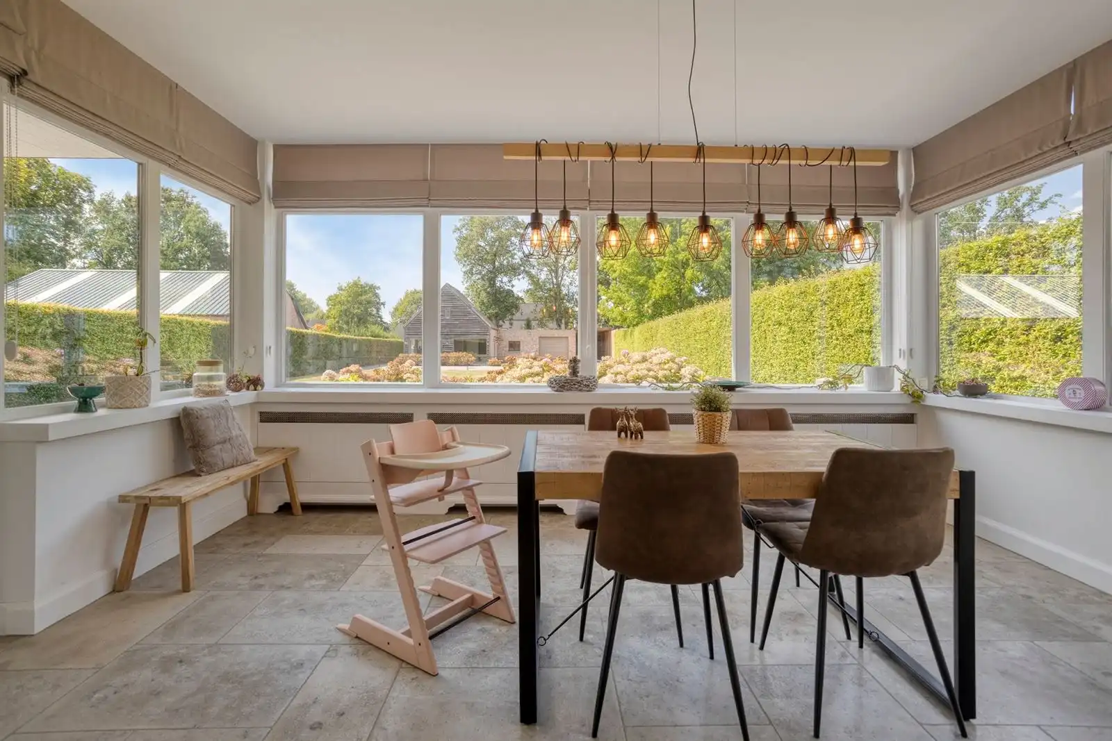 Ruimte, rust en eindeloze mogelijkheden

! Op zoek naar een woning die écht iets extra biedt?  foto 11
