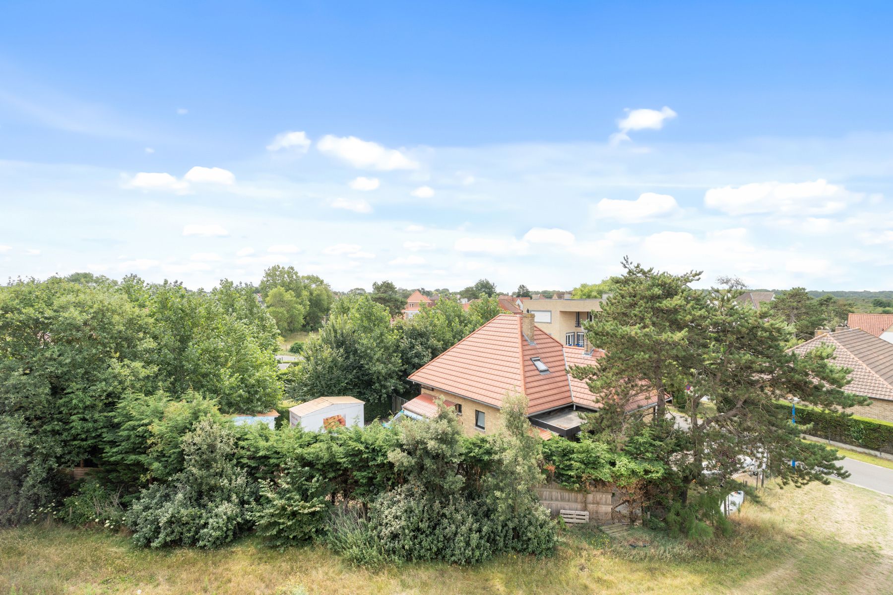 Zonnig appartement met terras te Sint-Idesbald foto 10