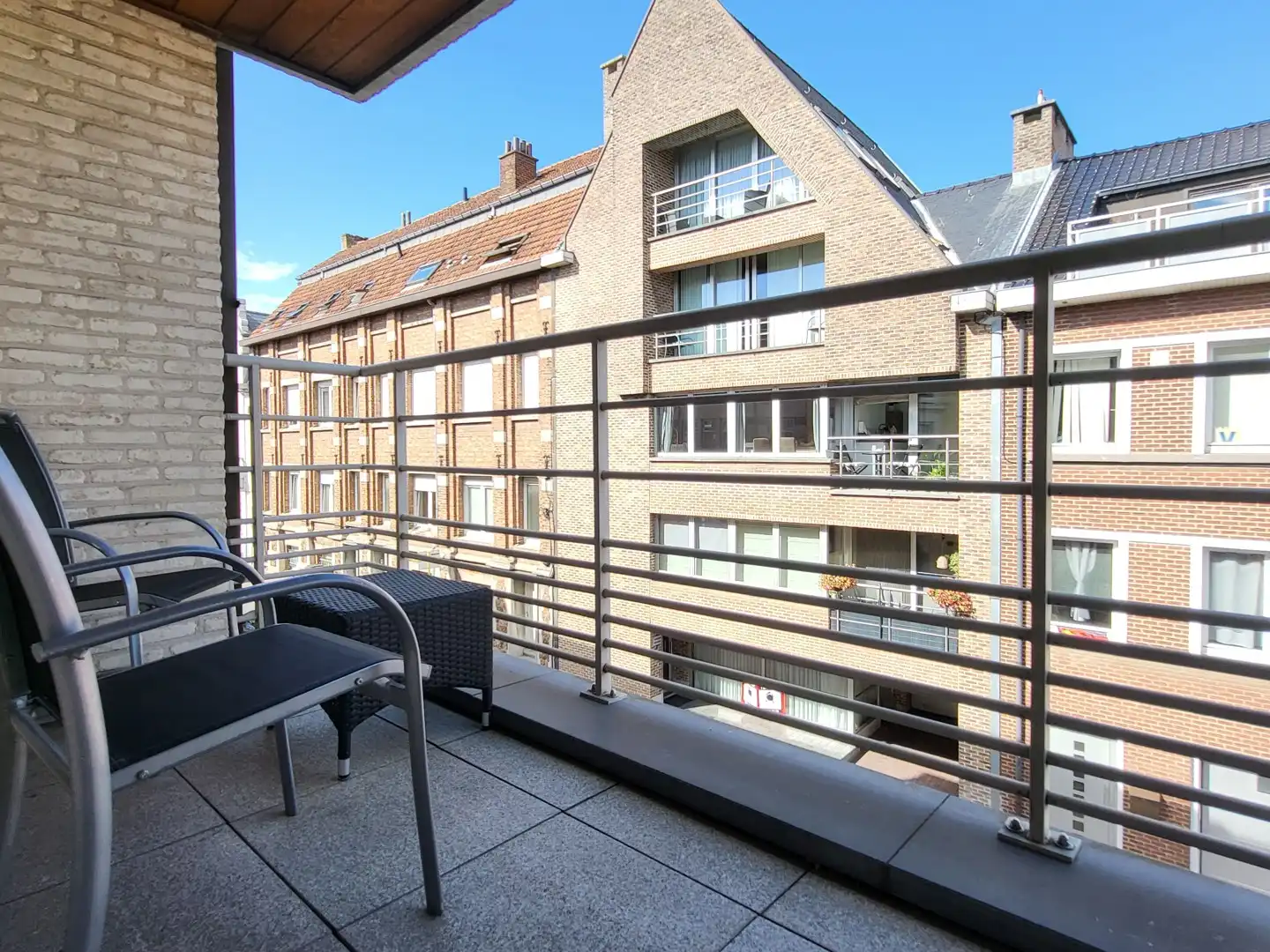 Prachtig energiezuinig 2-slaapkamerappartement met 2 zonnige terrassen en lift in hartje Geraardsbergen. foto 15