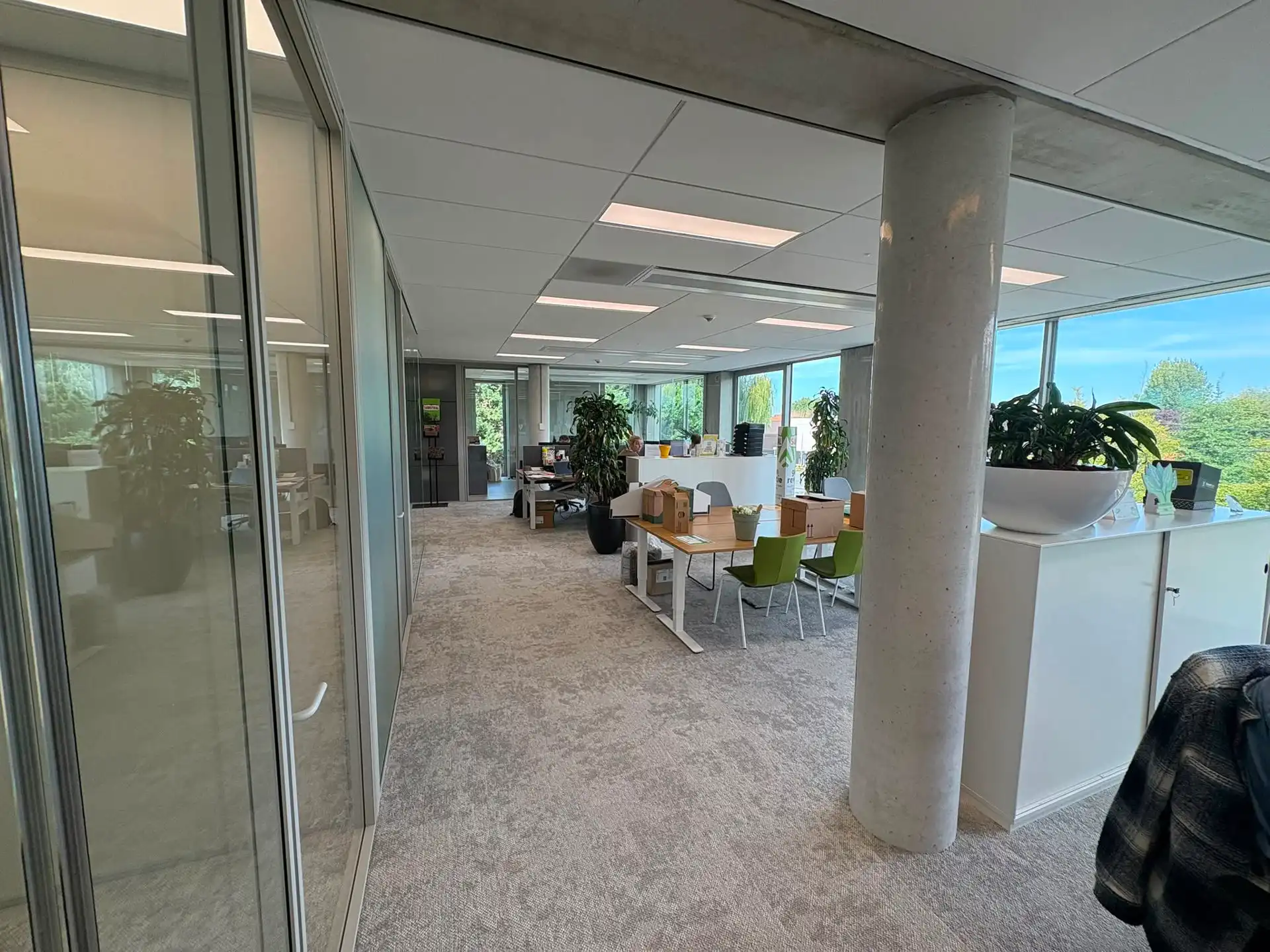 Moderne kantoorruimte 445 m² op toplocatie E17 in Lokeren foto 18