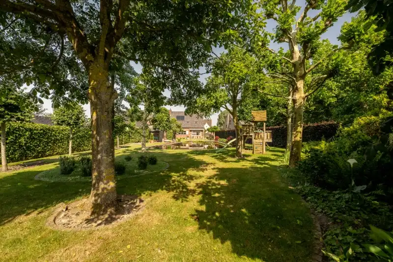 Landelijke, instapklare woning op rustige ligging. foto 31