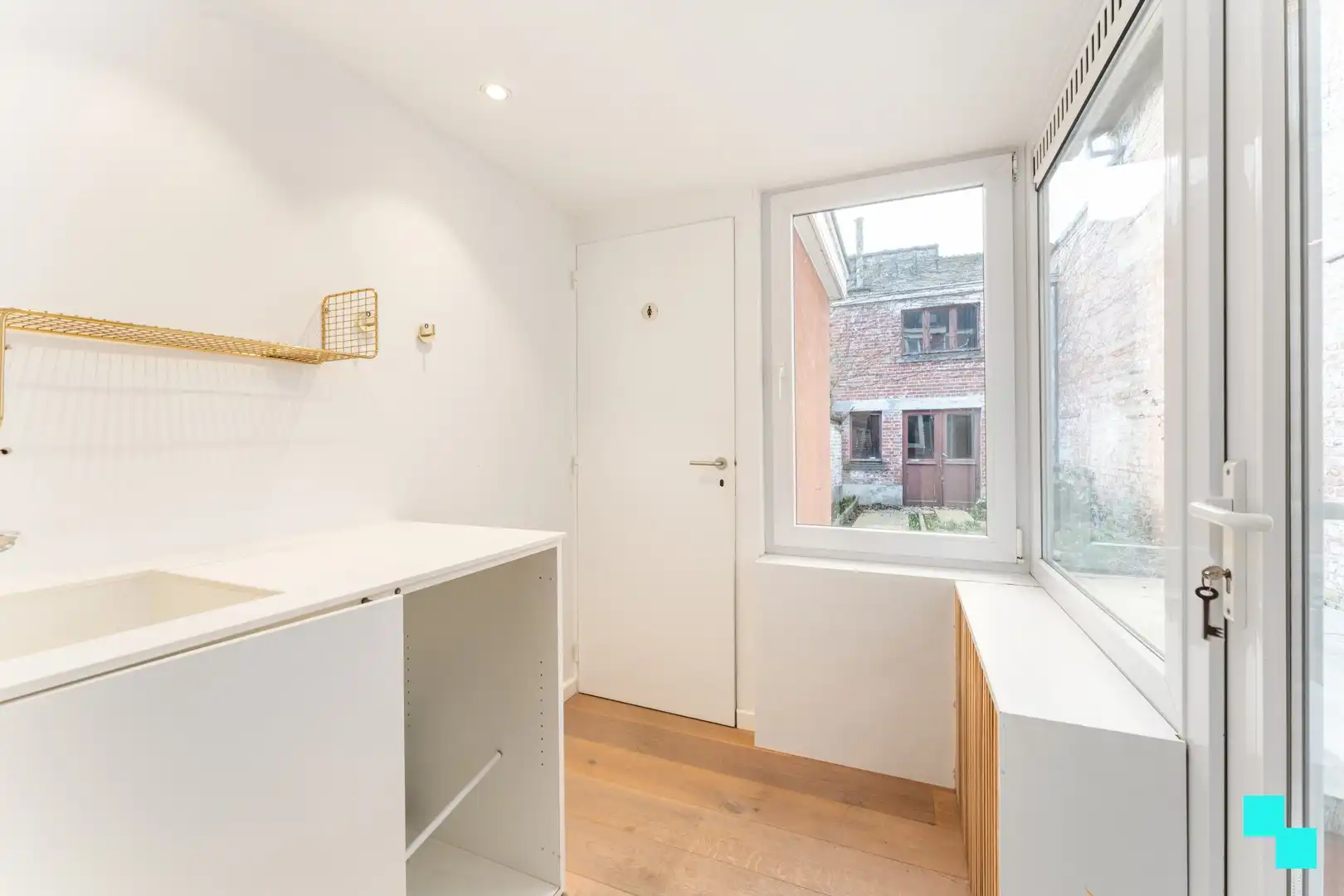 Karaktervol handelspand met woonst - centrum Roeselare foto 16