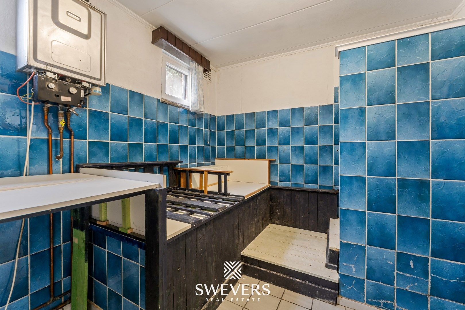 Gunstig gelegen, te renoveren woning, op mooi perceel van 8a 88ca foto 20