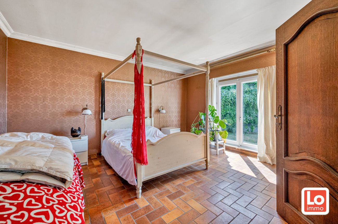 Ruime te renoveren open villa met inpandige garage op een héél rustige toplocatie met open zicht in Lochristi! foto 12