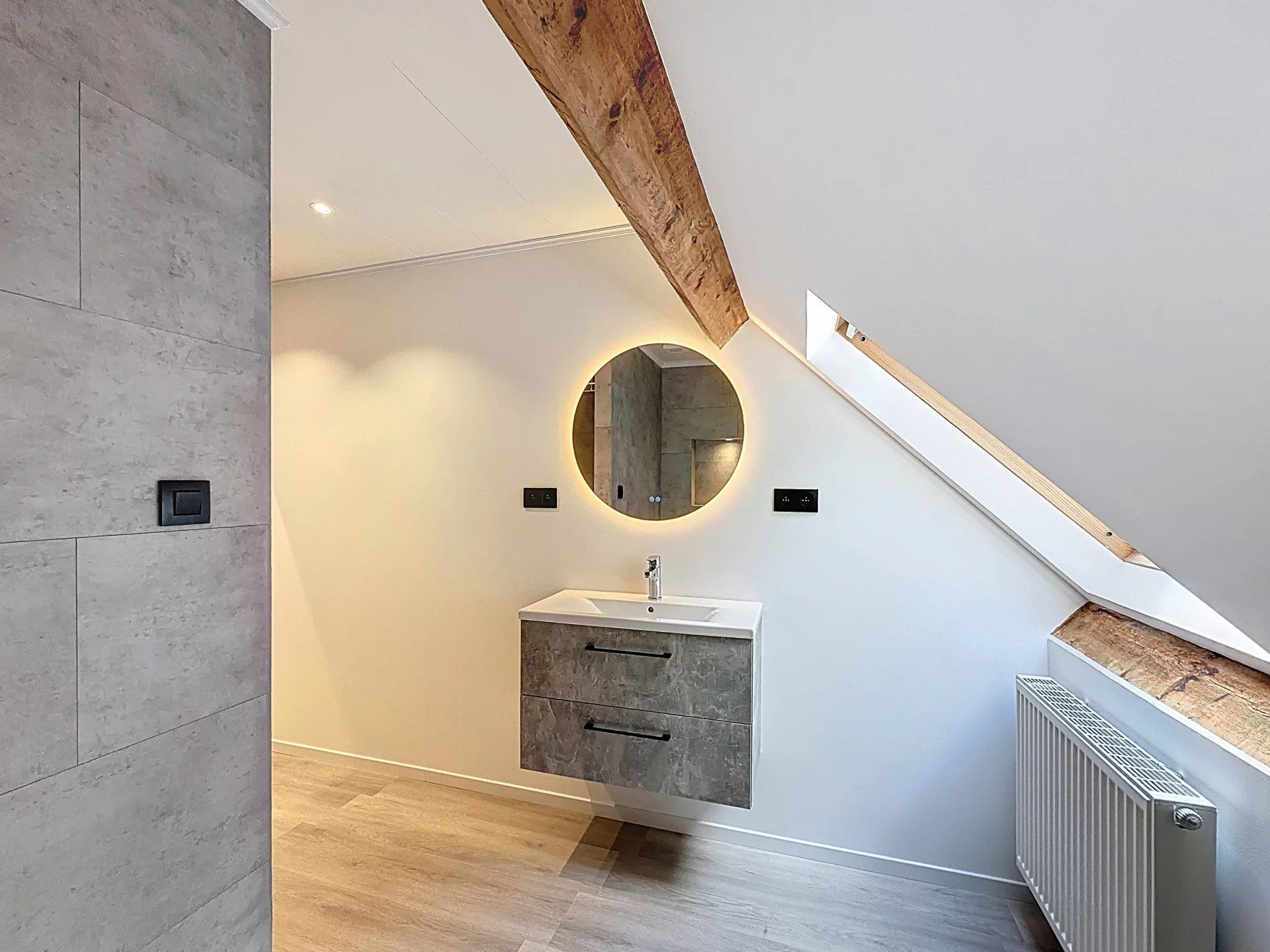 Volledig gerenoveerde villa in de Europese wijk. foto 38