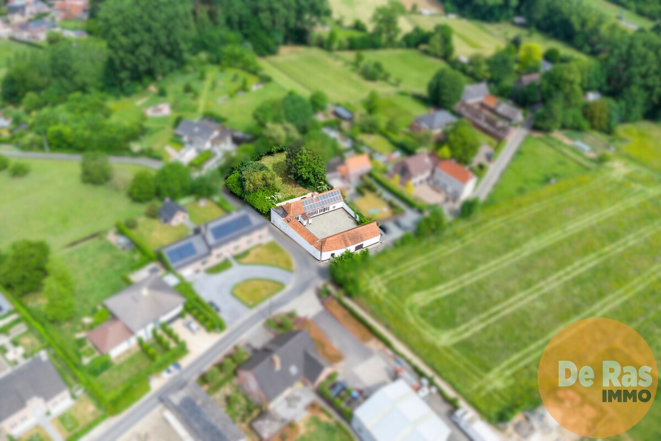 ZWALM - Charmante vierkantshoeve met tuin op rustige ligging foto 4