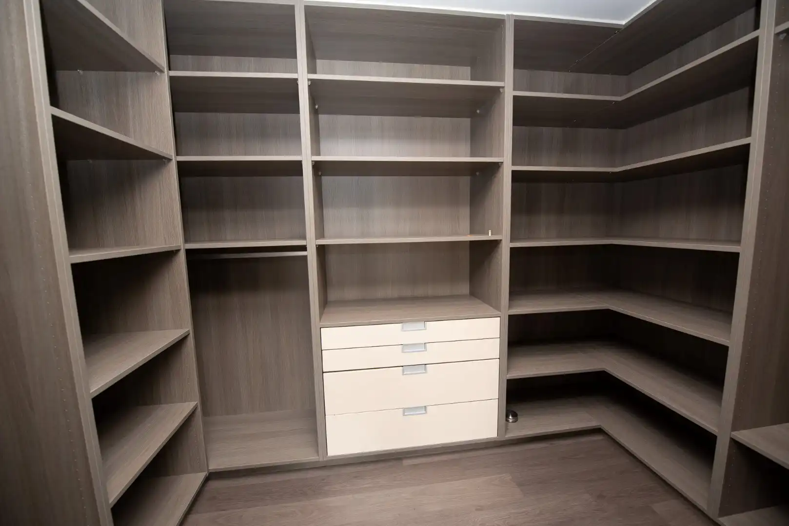 Rustig gelegen, ruime woning met 3 slaapkamers te Oeselgem! foto 18