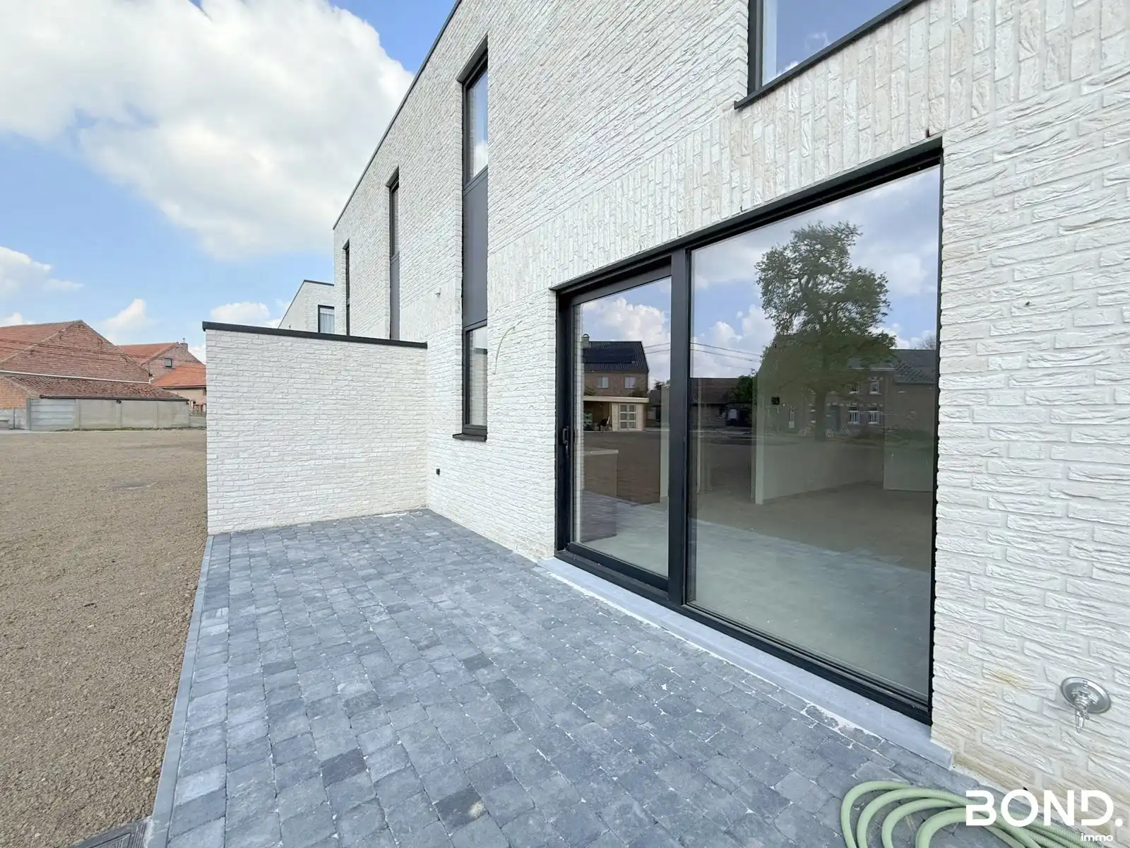Instapklare nieuwbouwwoning op gunstige locatie!  foto 11