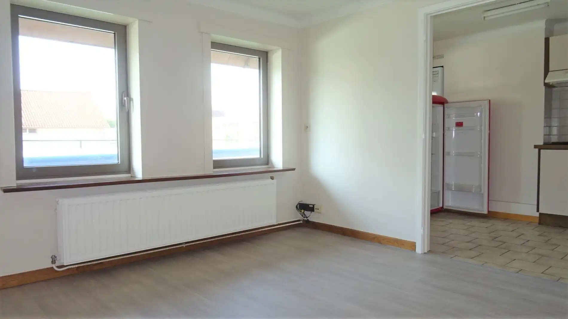 Goed gelegen, opgefrist appartement met 1 slpk en 2 kelders foto 3