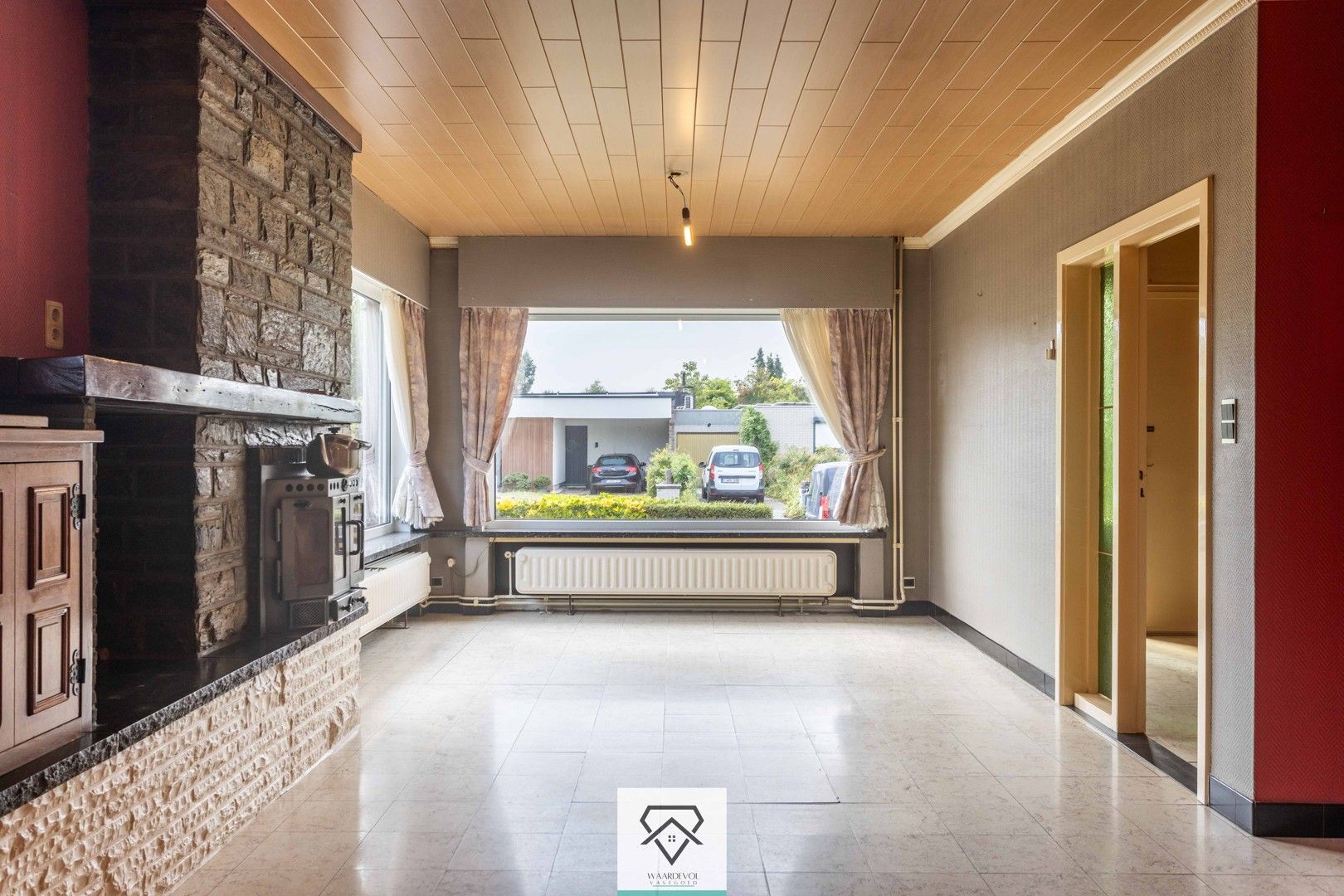 Stevige bungalow met 3 slaapkamers, tuin rondom en garage – centraal in Evergem foto 9