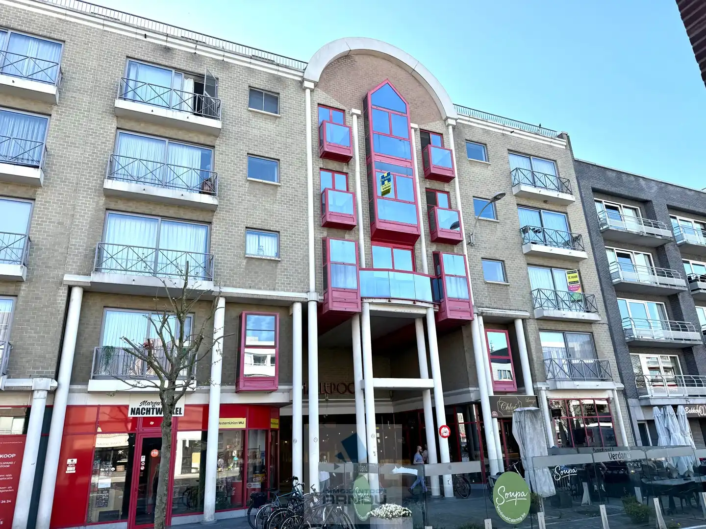 Centraal gelegen appartement met 1 slaapkamer foto {{pictureIndex}}