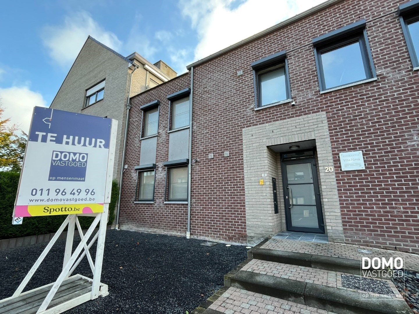 Duplex appartement met een gezellig tuintje, ondergrondse autostandplaats en 2 slaapkamers te Spalbeek - energielabel B, 109m² bewoonbare oppervlakte foto 1