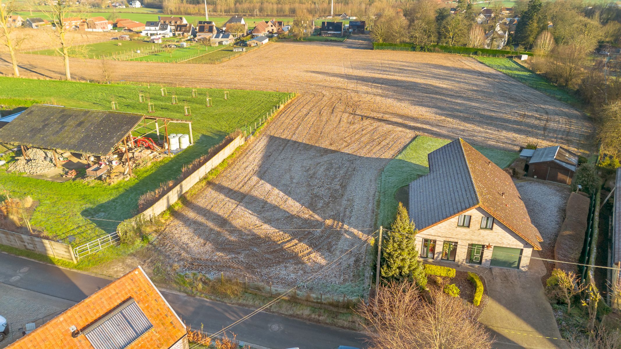 In OPTIE: Mooie bouwgrond OB rustiek/landelijk karakter ! foto 4