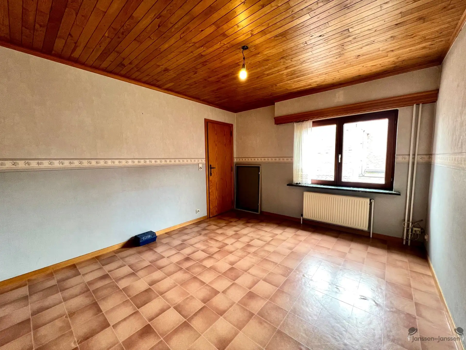 Charmante woning met garage foto 16