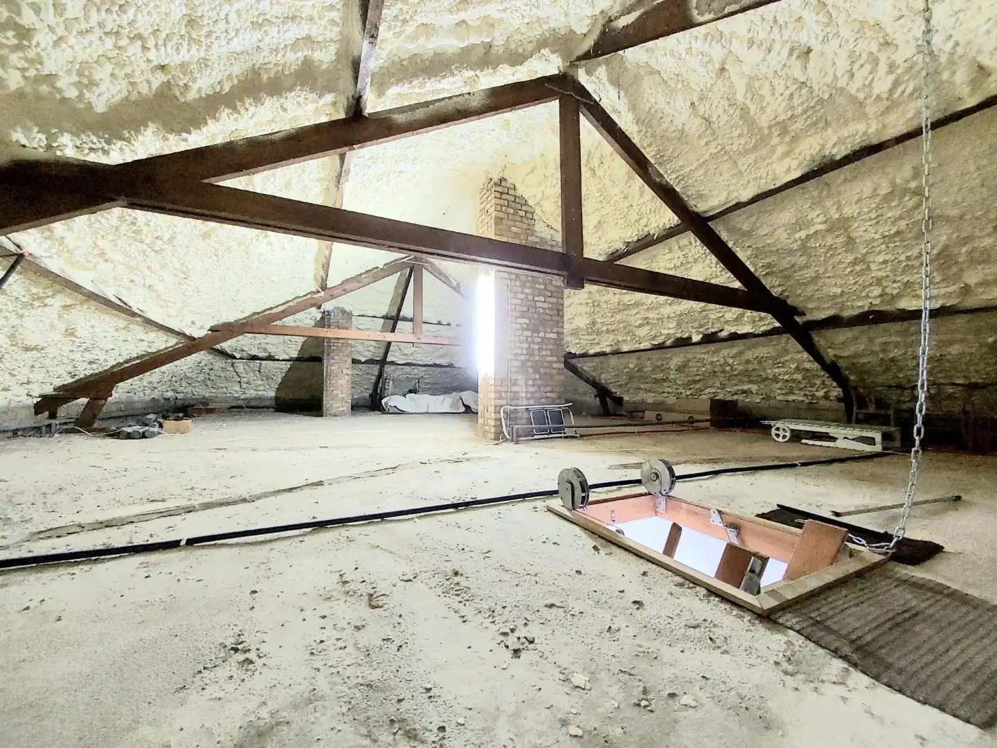 Ruime alleenstaande villa foto 18