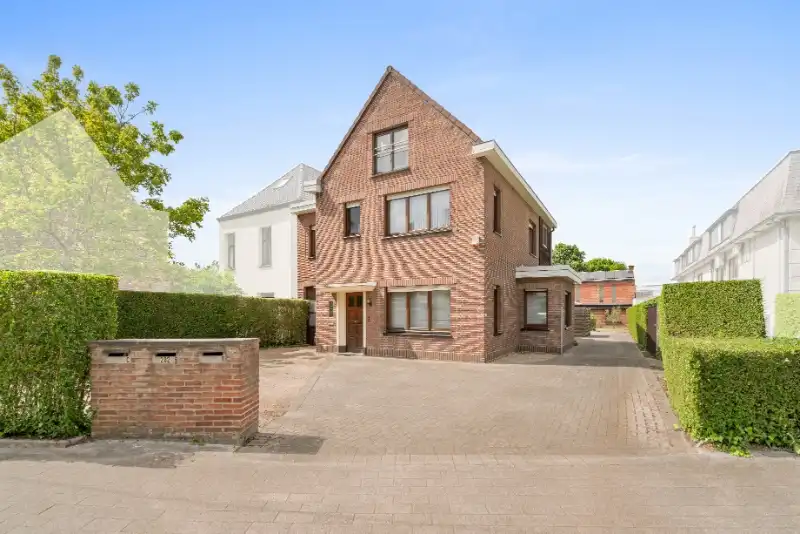 --- NIEUW --- Gunstig gelegen lichtrijk appartement met 2 slaapkamers + 1 autostaanplaats. foto 15