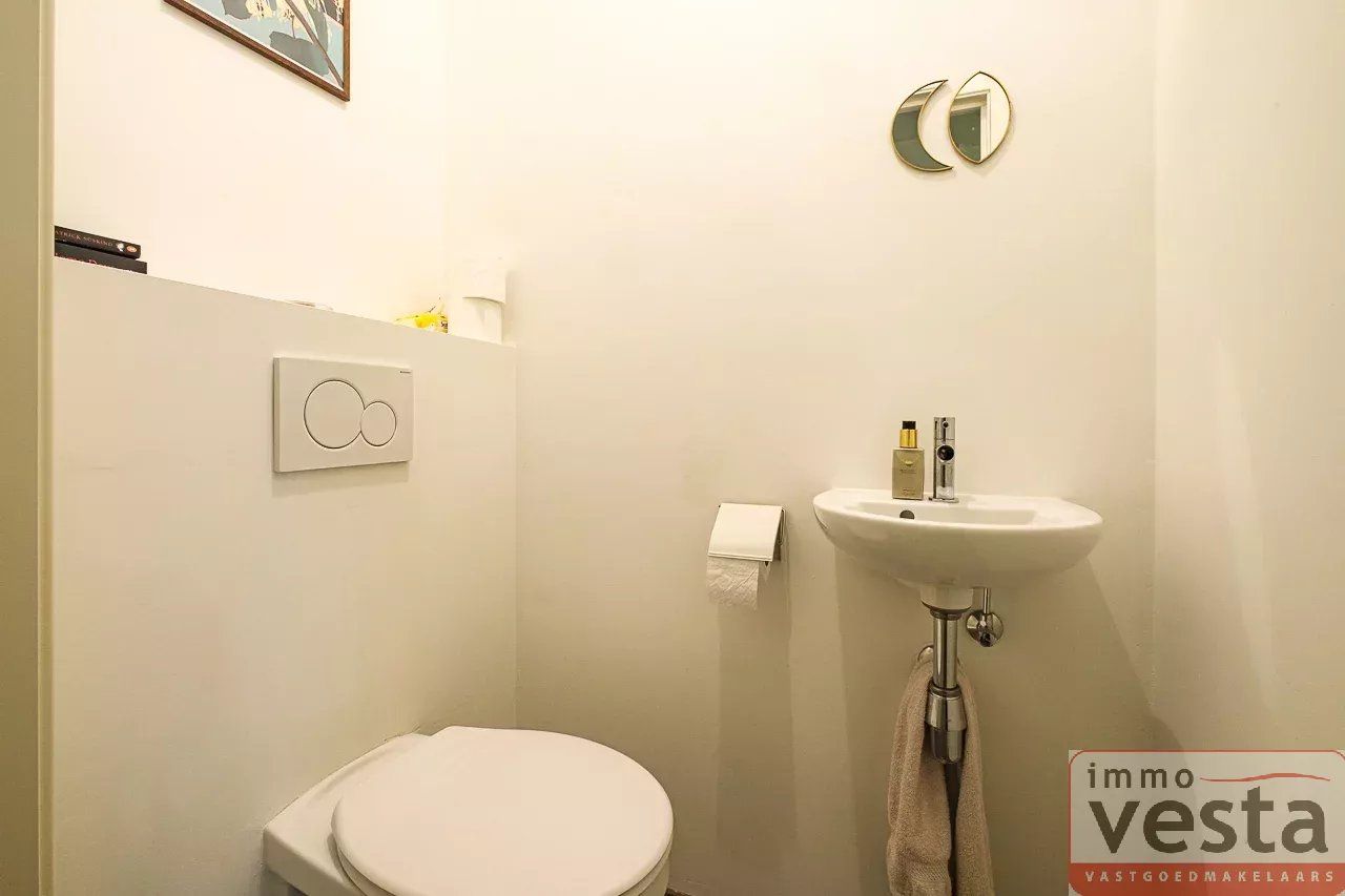 Goed onderhouden appartement in centrum Sint-Truiden foto 6