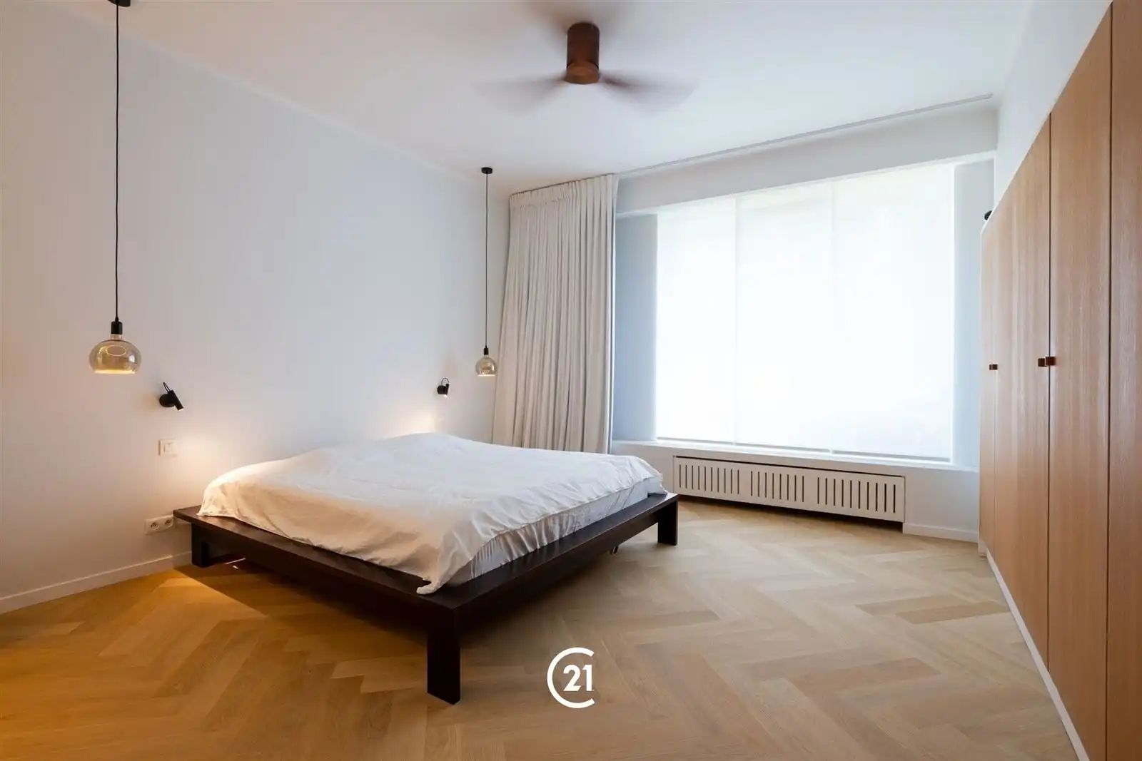 CAMBRE – Uitzonderlijk luxueus gelijkvloersappartement met tuin tegenover Ter Kamerenbos

  foto 10