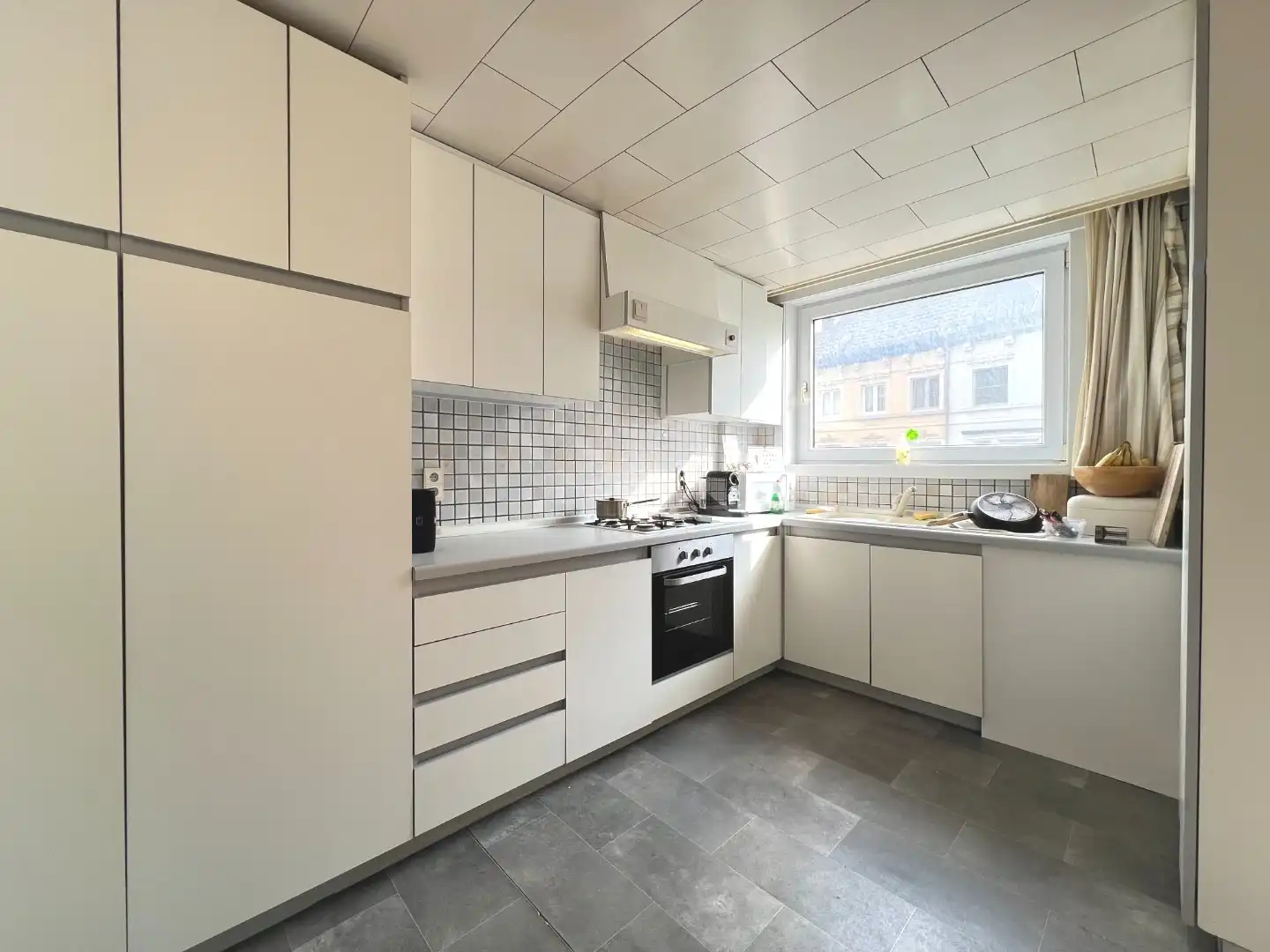 Appartement met twee slaapkamers en terras te koop in het pittoreske Prinsenhof foto 6