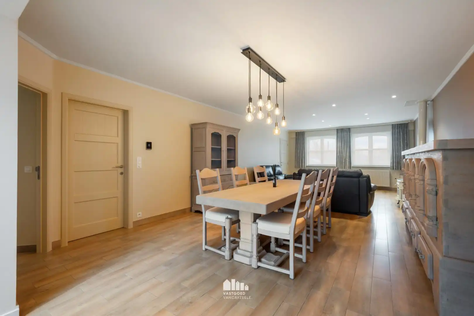 Instapklare, energiezuinige woning met tuin en dubbele garage in hartje Voormezele foto 8