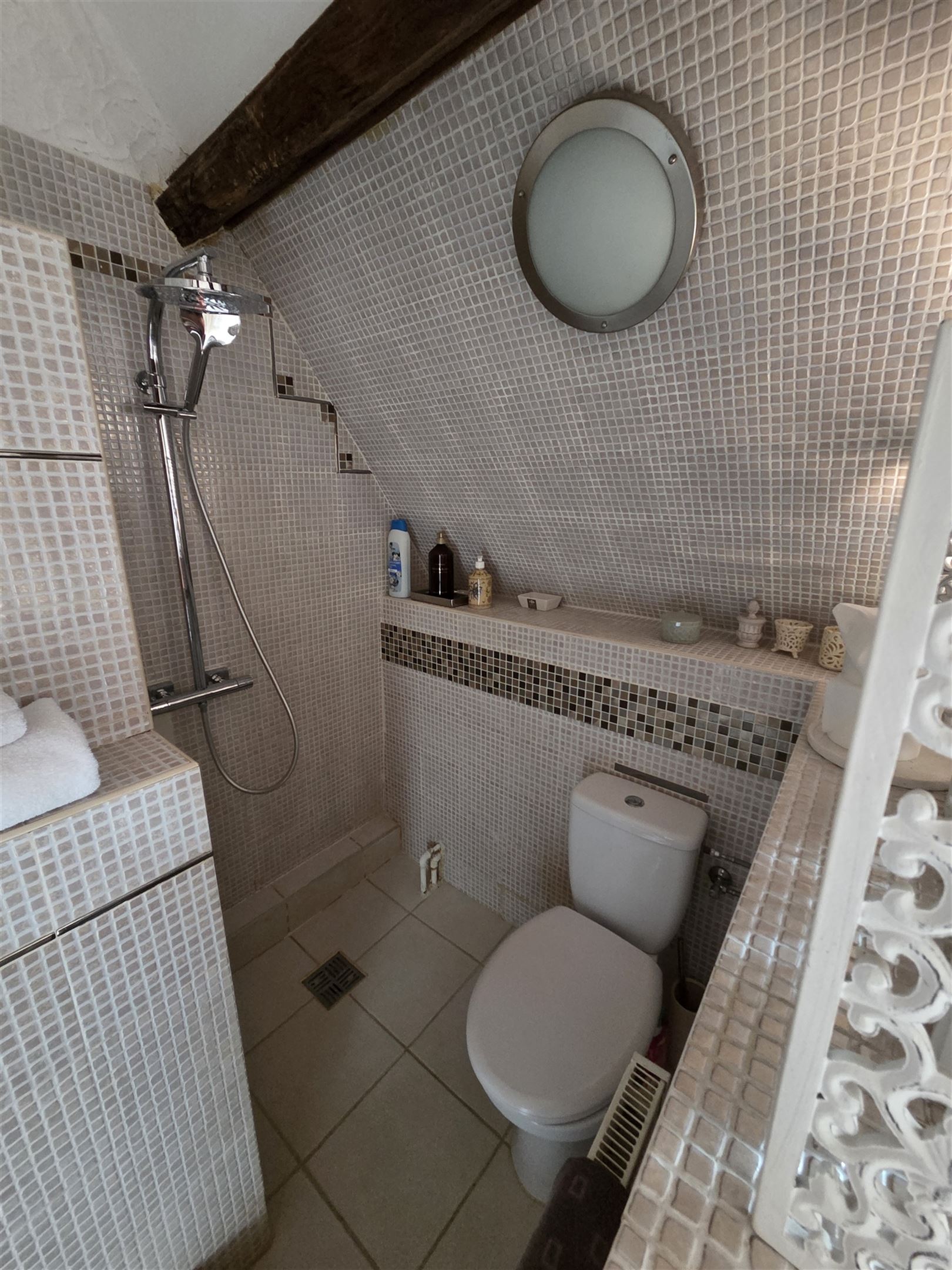 Veelzijdig gebouw: restaurant, hotel en feestzaal te Rebaix foto 15