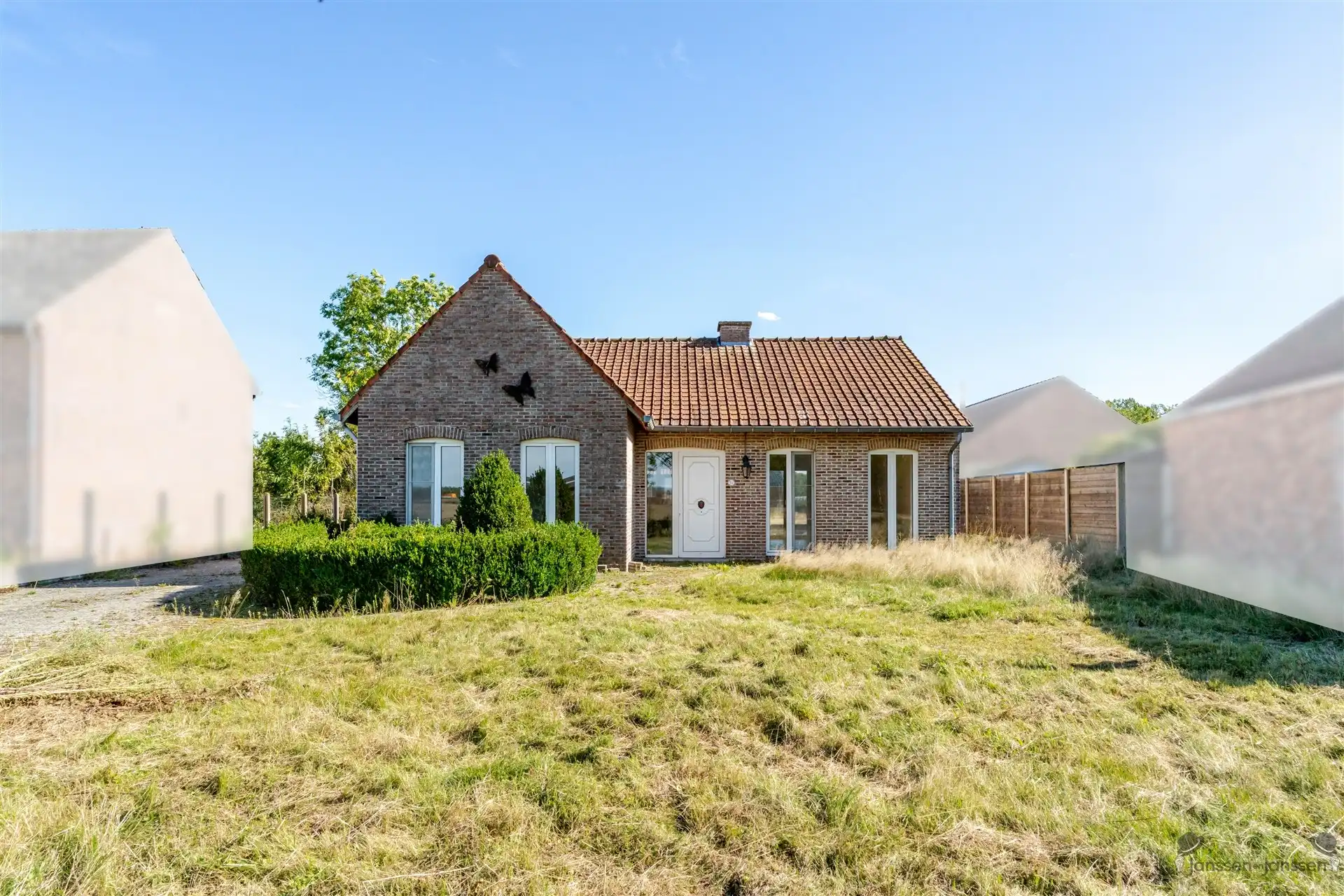 Hoofdfoto van de publicatie: Karaktervolle woning met dubbele garage