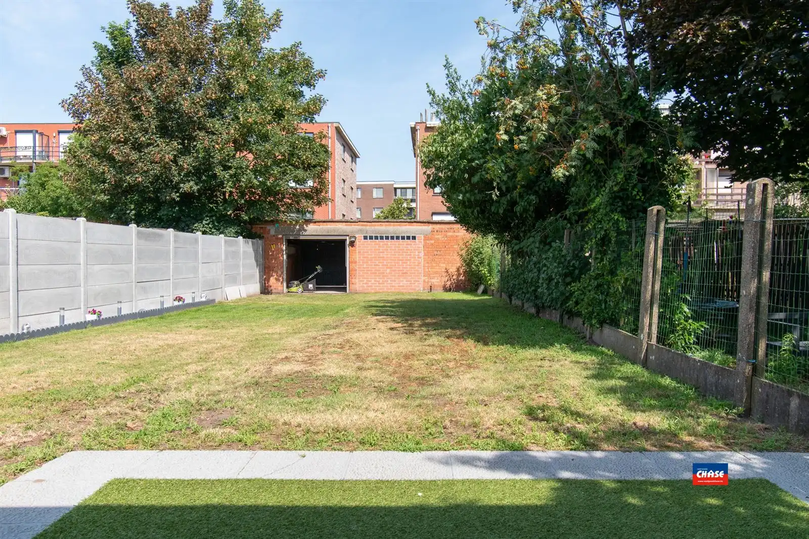 Rijwoning met 2 slaapkamers, tuin en werkruimte foto 12