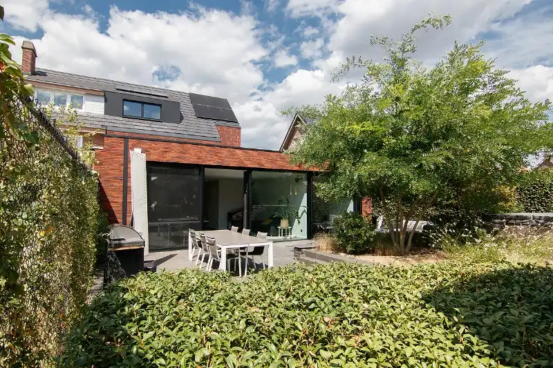 High-end, totaal gerenoveerde, ruime en energiezuinige woning met doordachte indeling op een TOP-locatie in Hasselt foto 35