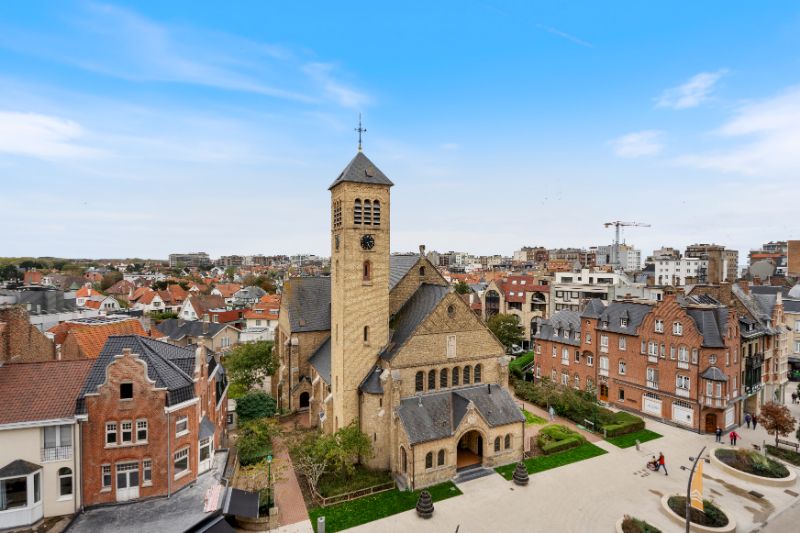 STIJLVOL EN HEDENDAAGS 3-SLAAPKAMERAPPARTMENT MET HOOGWAARDIE AFWERKING MET ZICHT OVER DE DUMONT WIJK EN ZEEZICHT foto 17