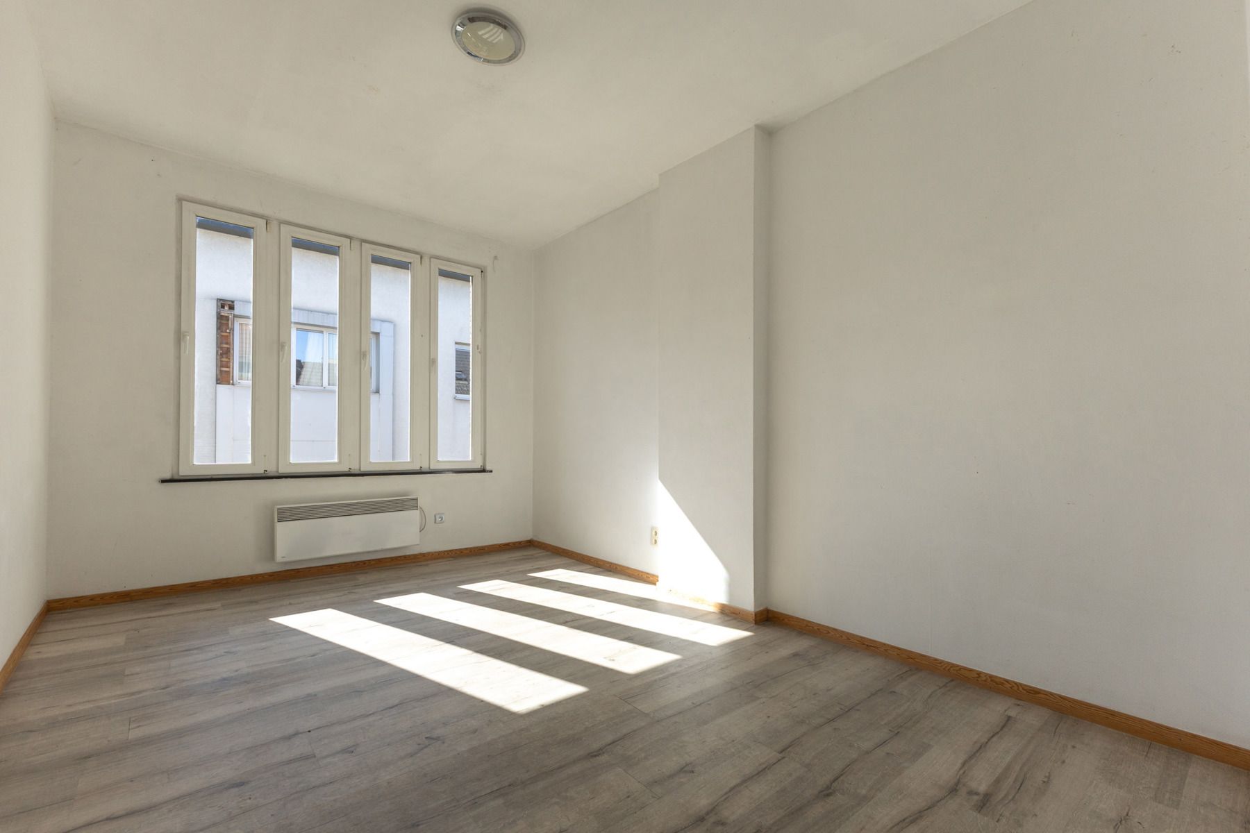 Handelspand met woonst foto 7