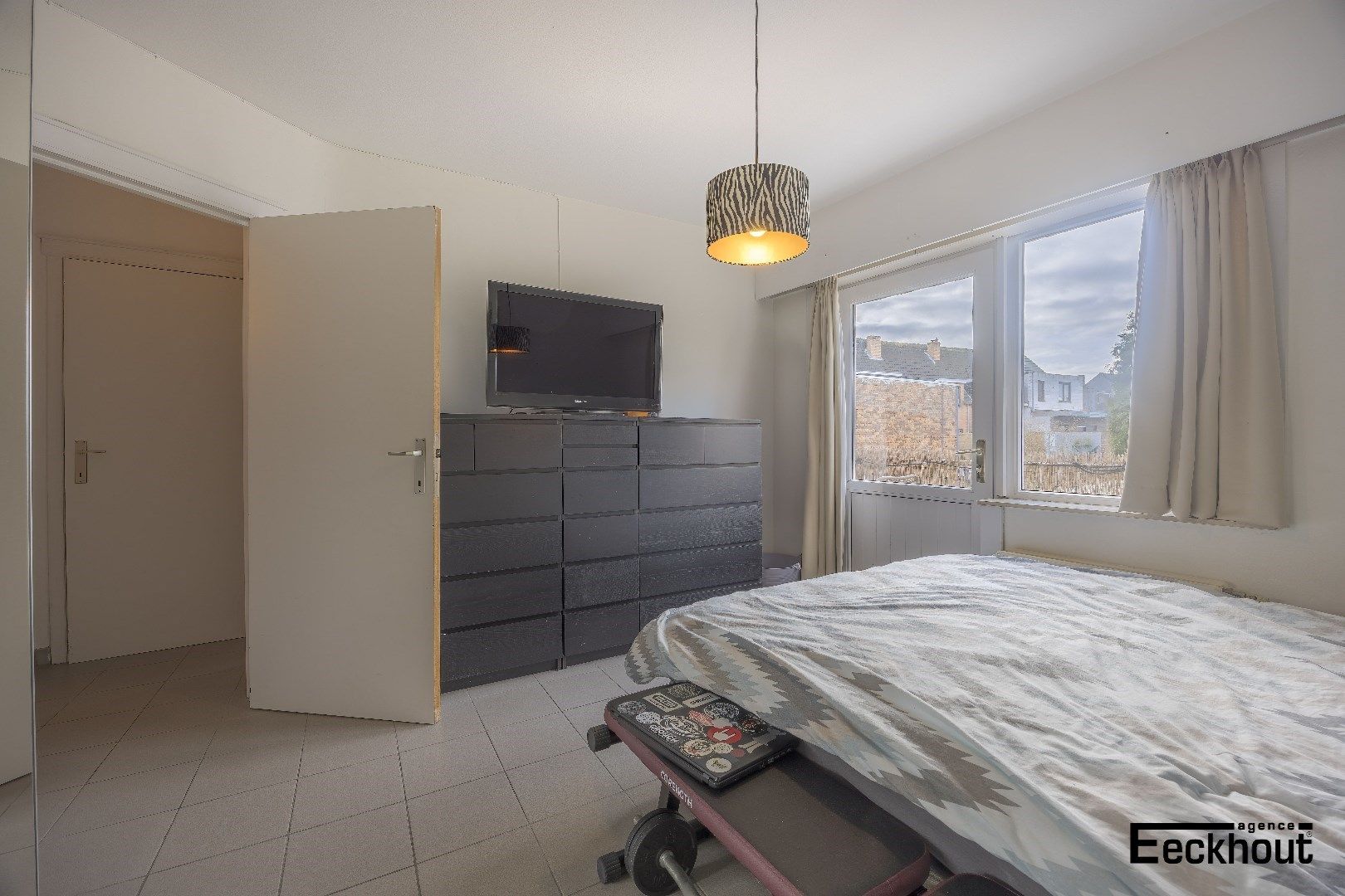 Instapklaar appartement met ruim zonneterras op wandelafstand van het strand! foto 10