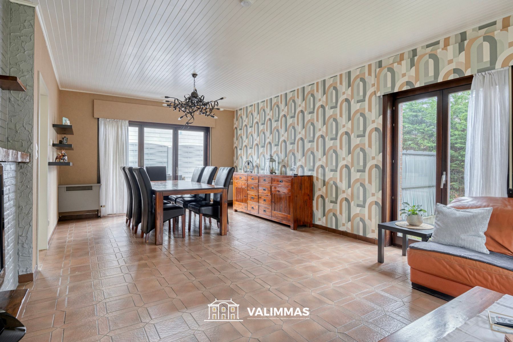 Verzorgde, mooi gelegen driegevelwoning met garage & tuintje foto 5