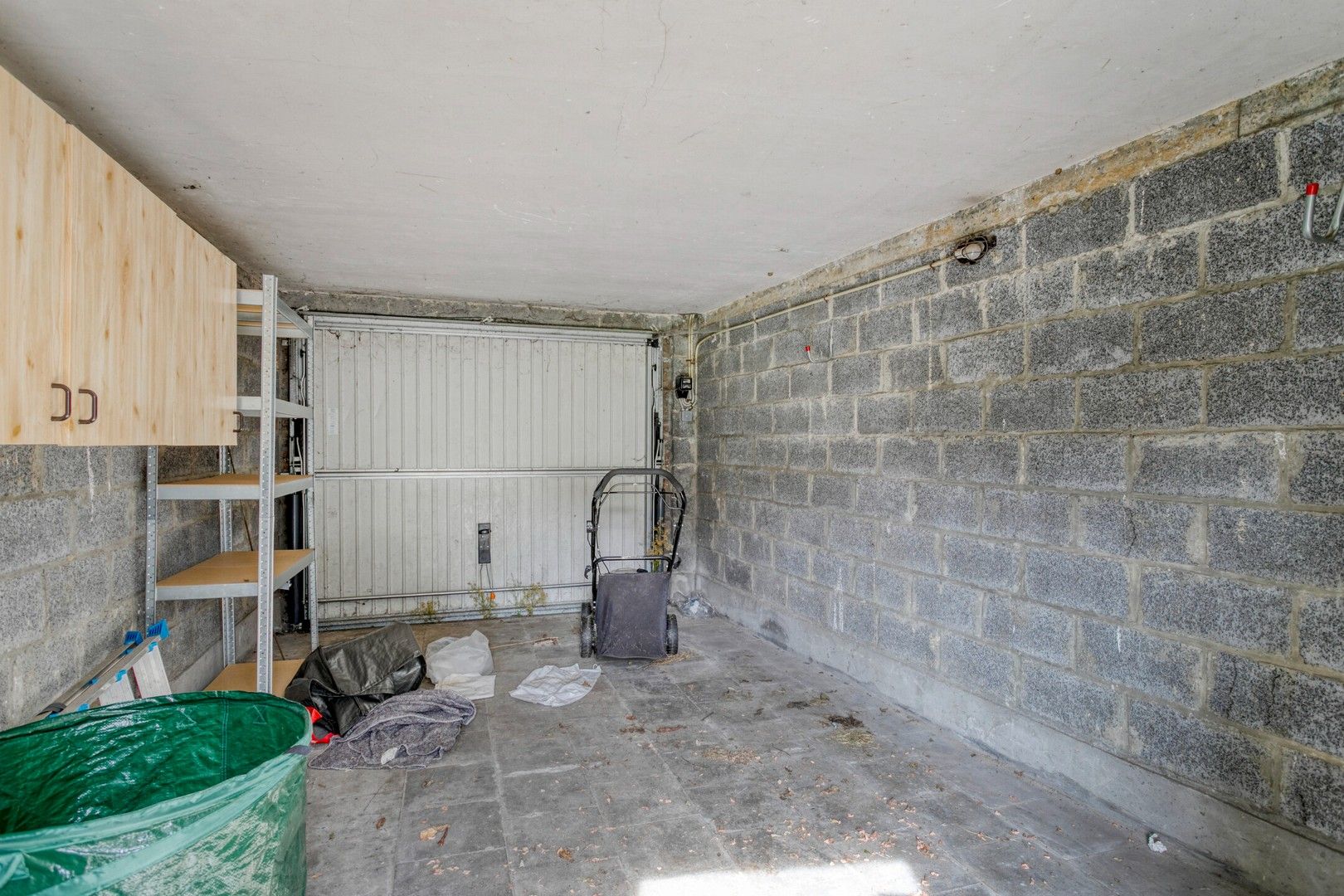 Charmante instapklare woning in hartje Waregem foto 21