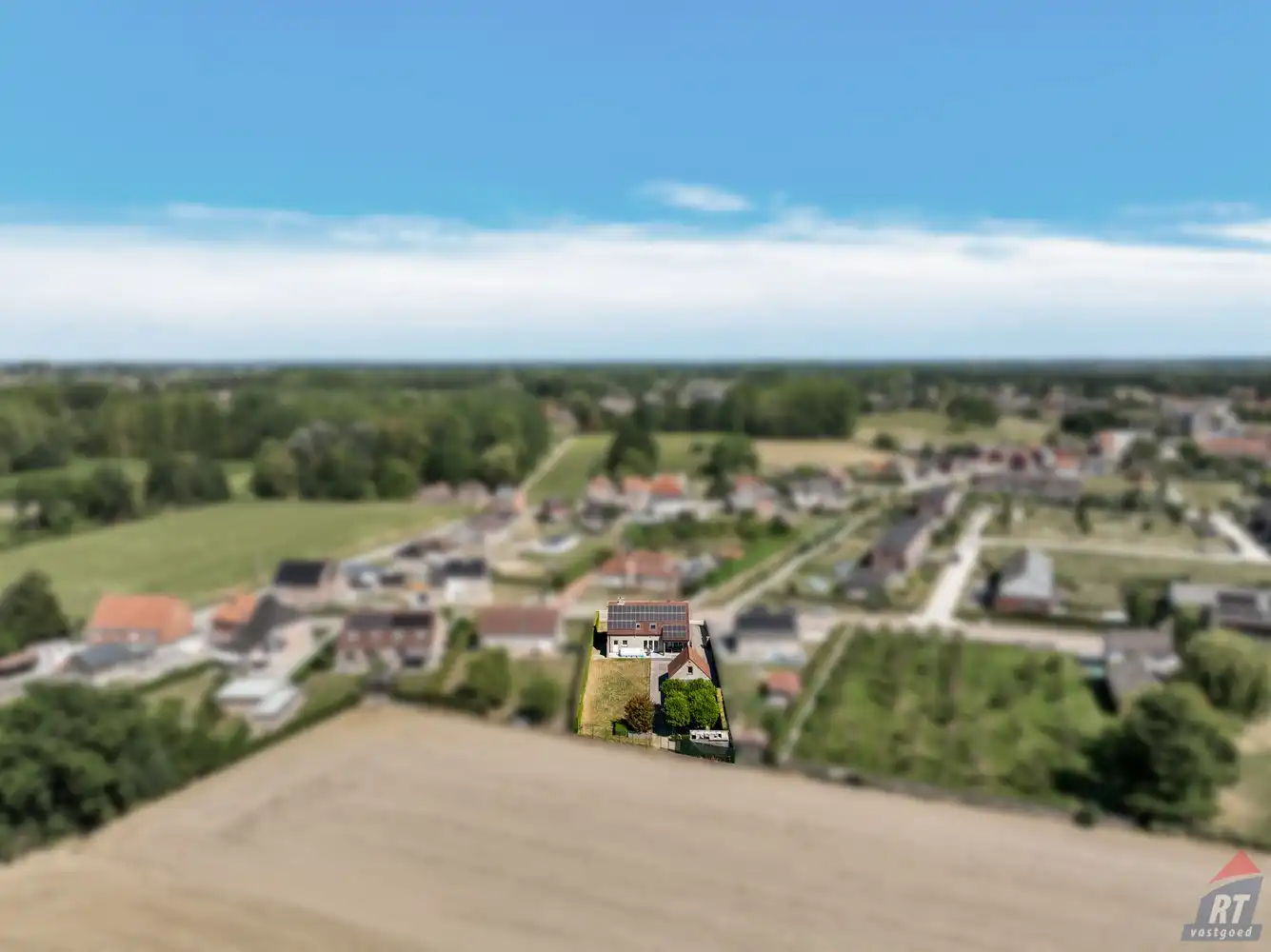 Zeer ruime, instapklare gezinswoning met  4 tot 5 slaapkamers foto 34