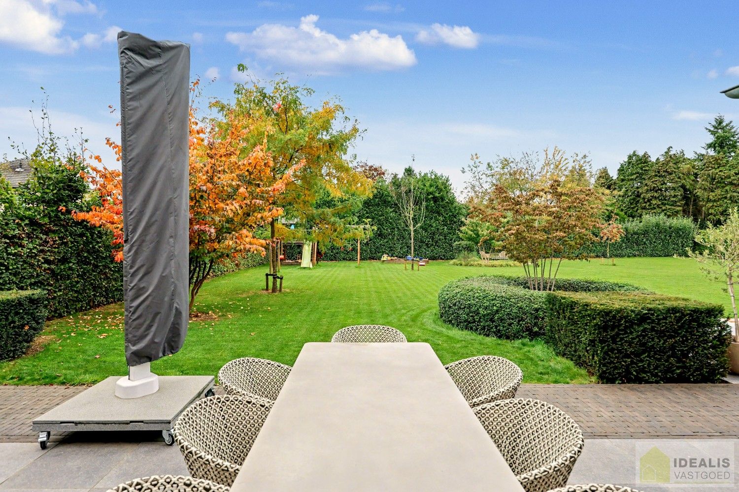 IDEALIS VASTGOED - BIJZONDERE EN HOOGWAARDIG AFGEWERKTE VILLA OP GEGEERDE LOCATIE foto 52