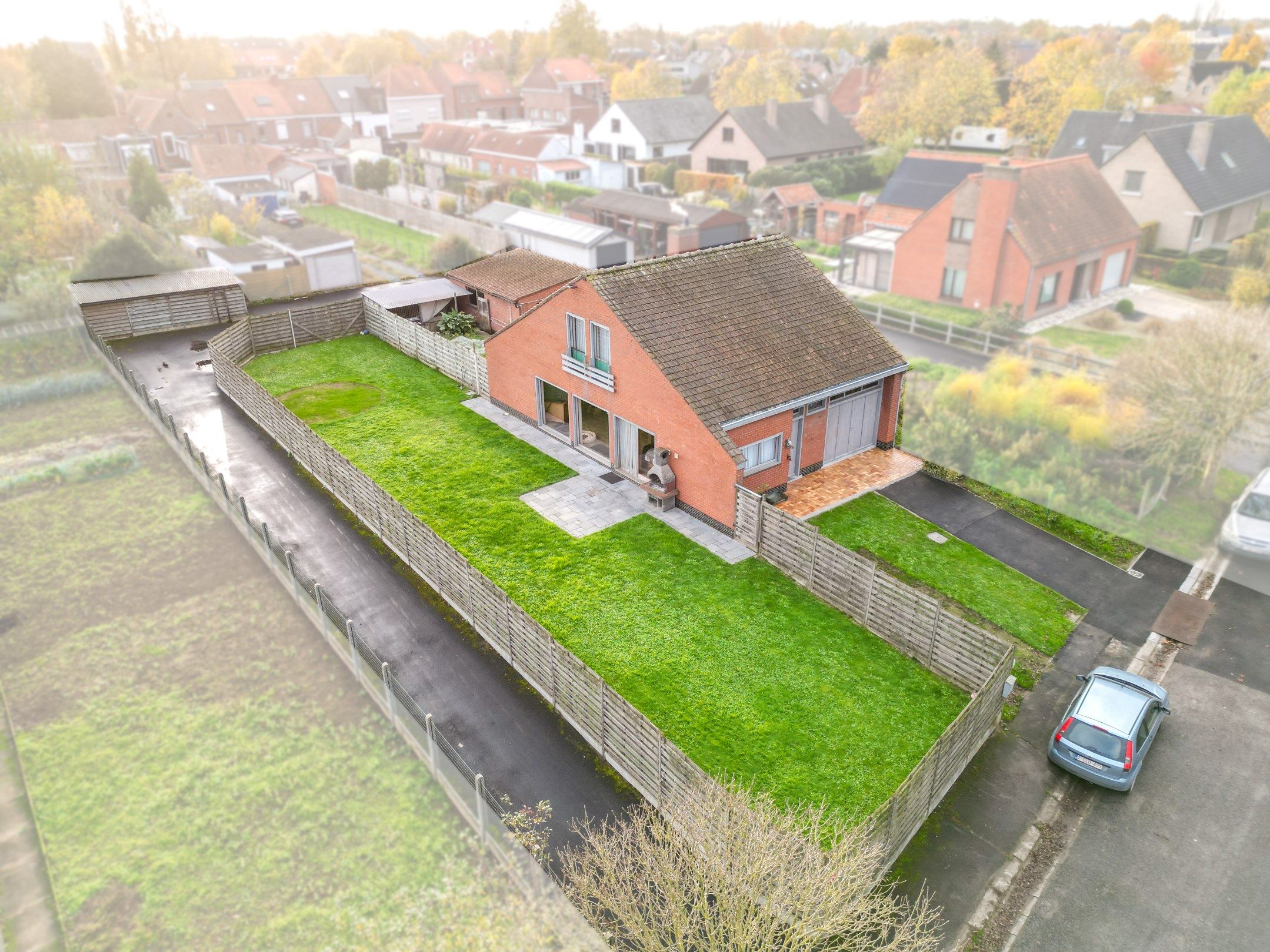 Hoofdfoto van de publicatie: HALFOPEN WONING IN RUSTIGE WOONWIJK 