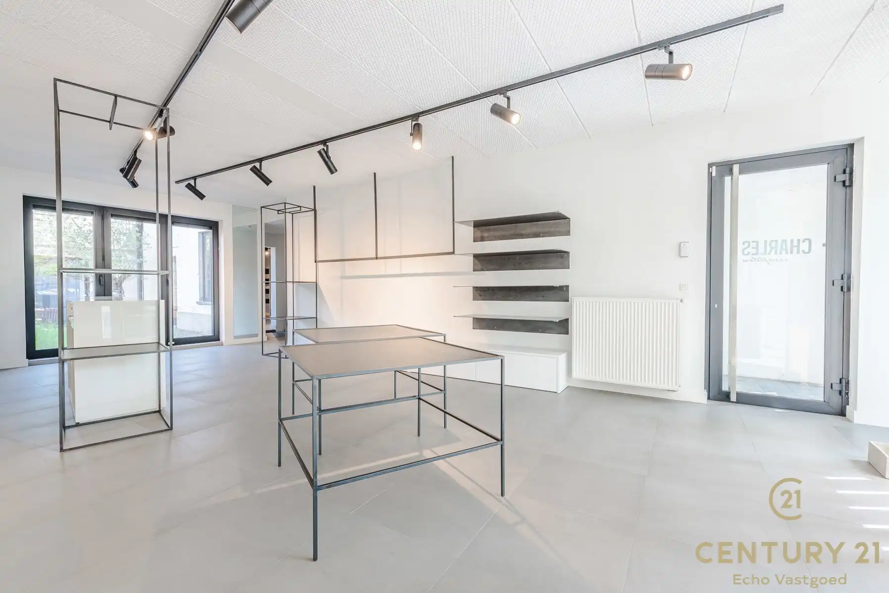 Instapklare handelsruimte in hartje Oud-Turnhout foto 6