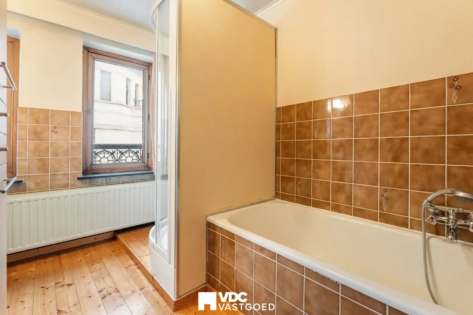 Uniek wonen & werken in hartje Tongeren – karakterpand met handelsgelijkvloers en ruim appartement foto 24