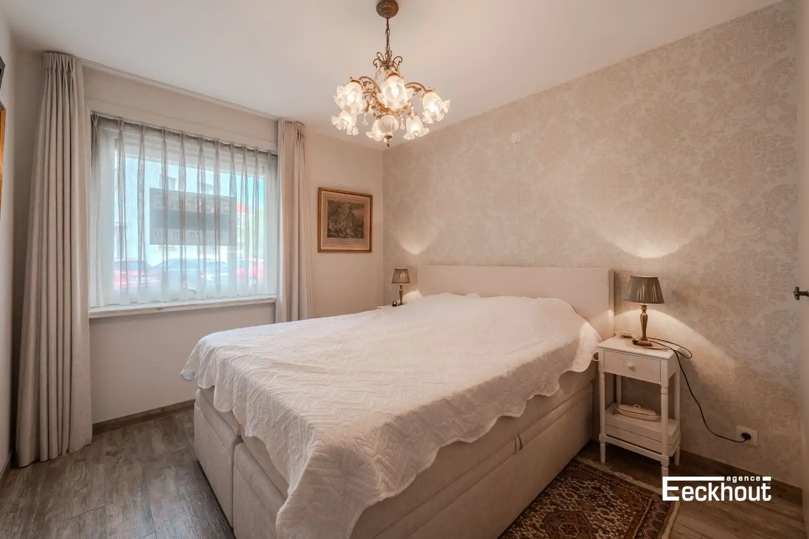 Gerenoveerd appartement met uitzonderlijk groot terras! foto 12