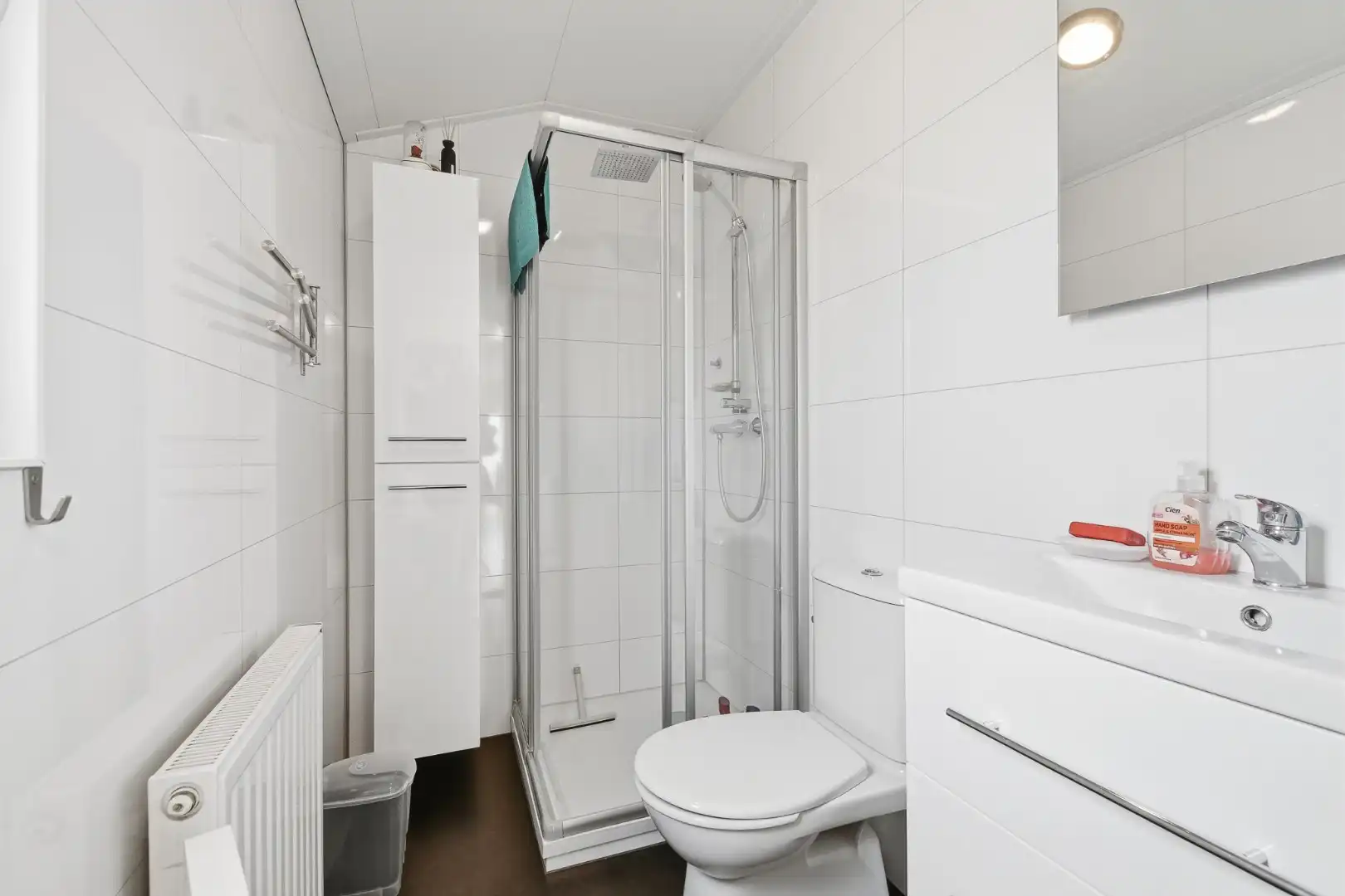 Verzorgde chalet met 2 slaapkamers foto 11