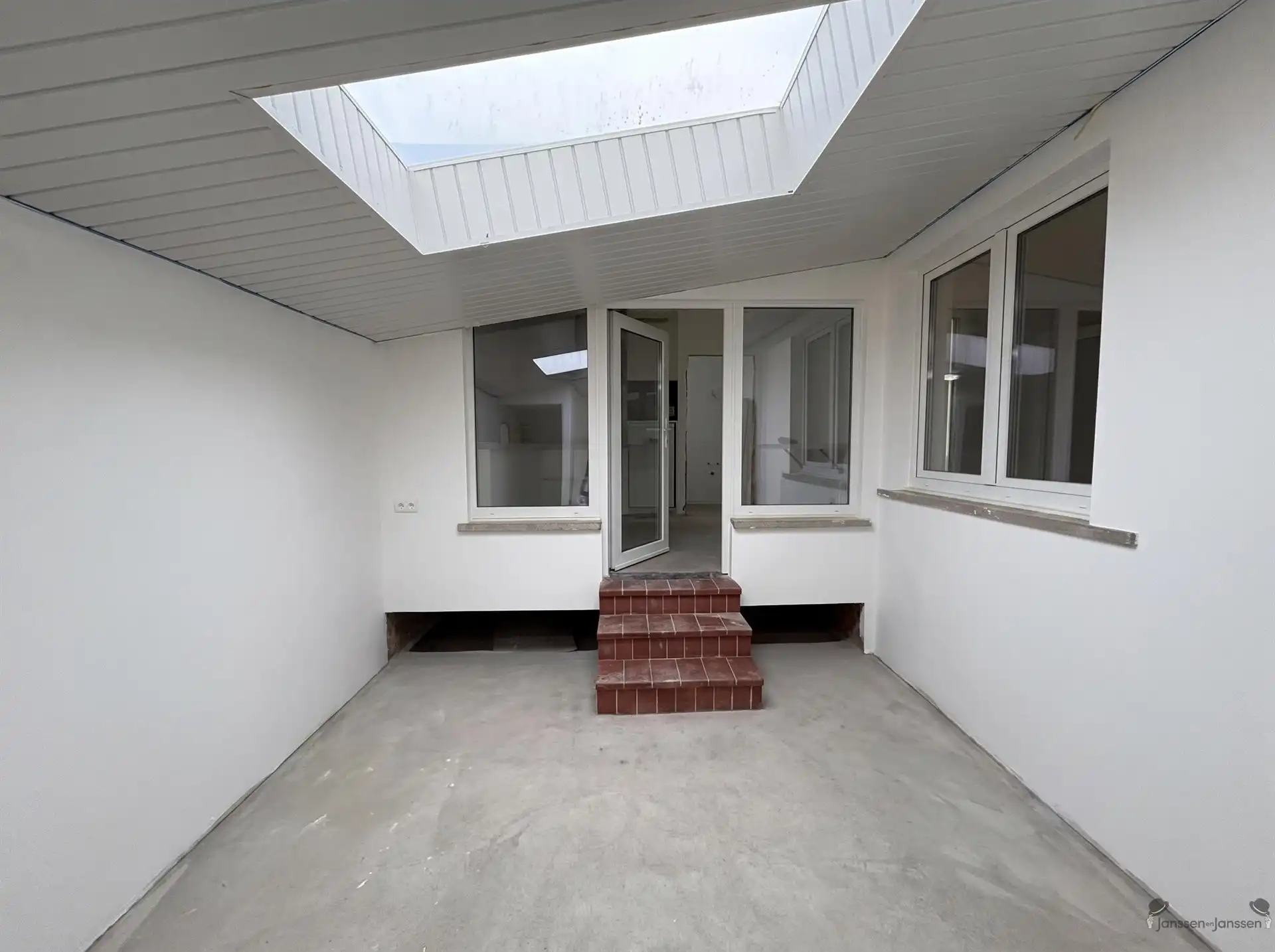 Instapklaar duplexappartement gelegen in het centrum van Gooreind foto 3