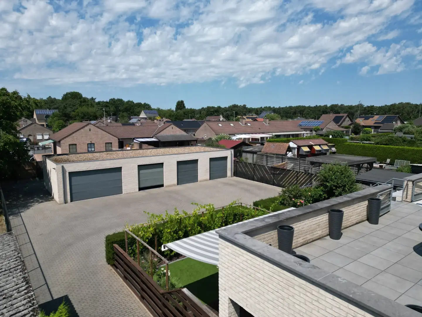 ZEER RUIME DUPLEX MET 3+ SLKS TE KOOP - MAASMECHELEN foto 22