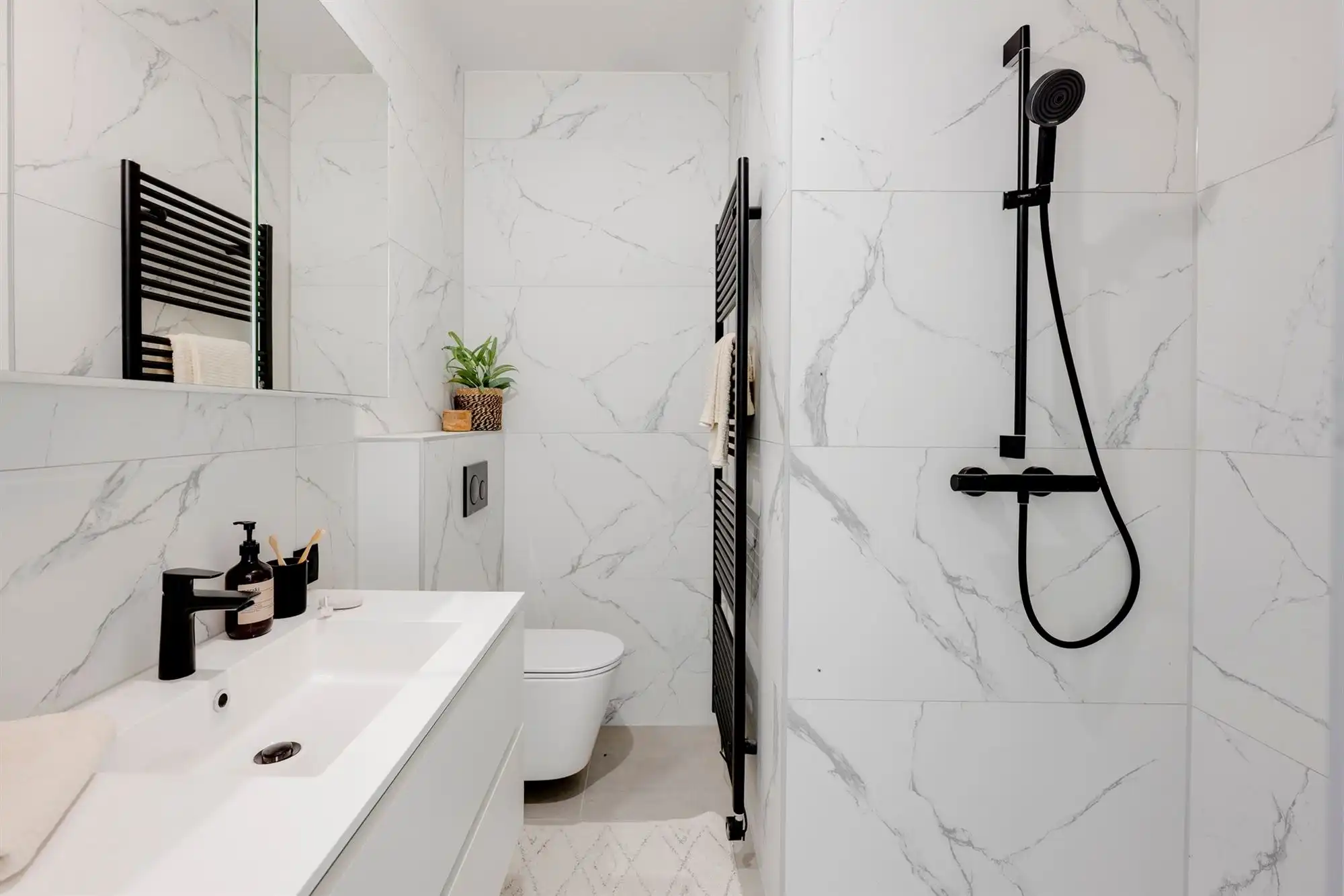 Gerenoveerd appartement met 3 slaapkamers nabij 't Zuid foto 15