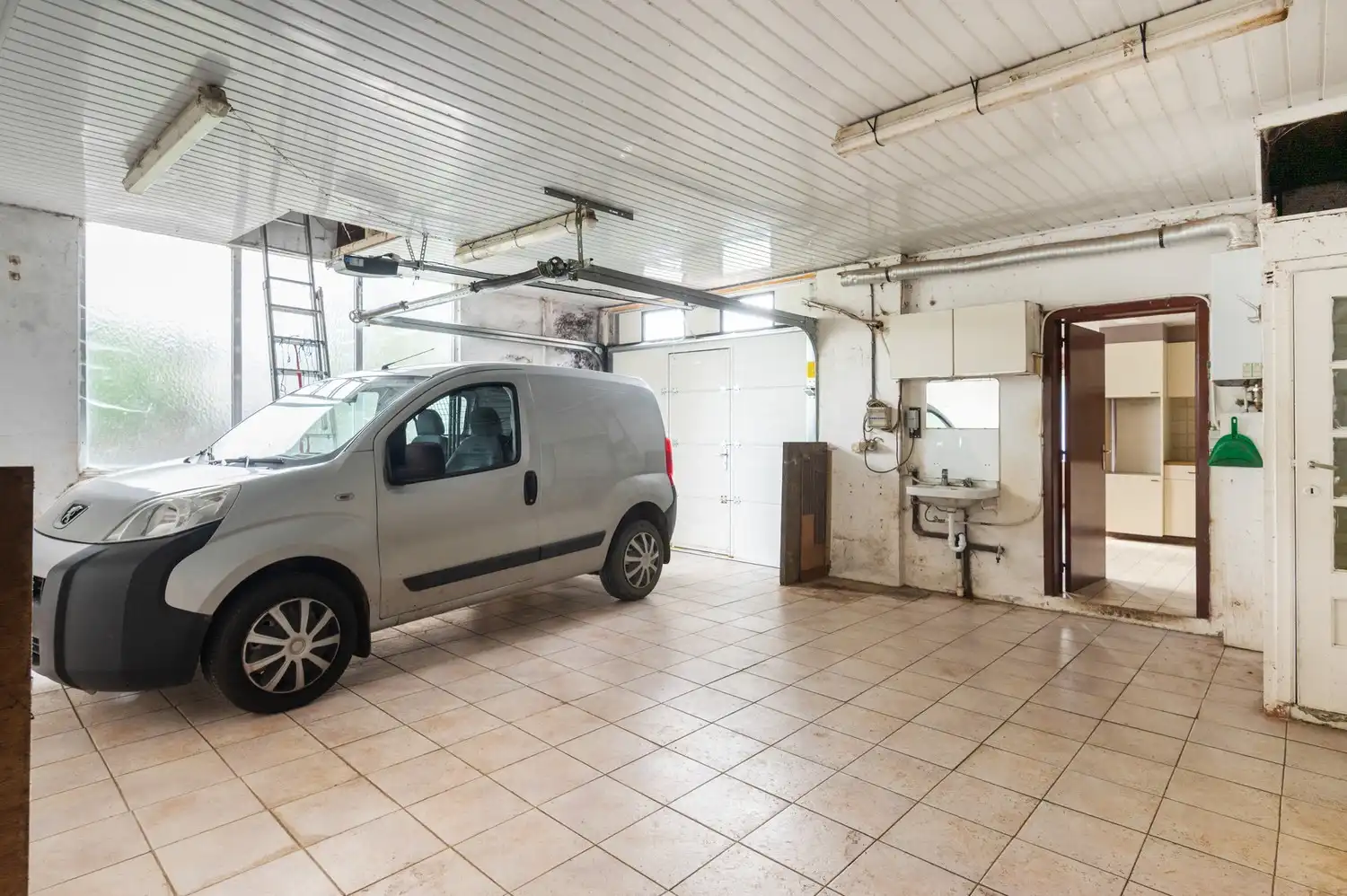Totaal te renoveren halfopen bebouwing op goede locatie in Lier foto 13