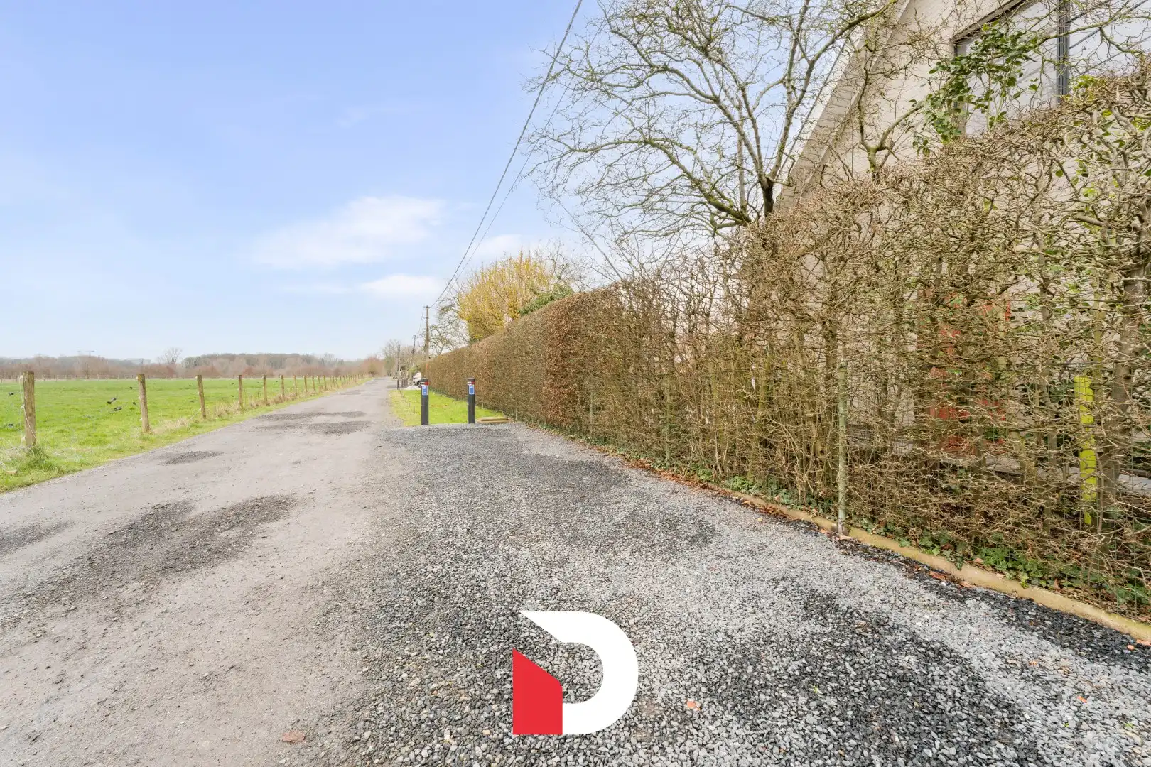 Ruime en volledig instapklare halfopen woning met praktijk op 960 m² grond foto 30