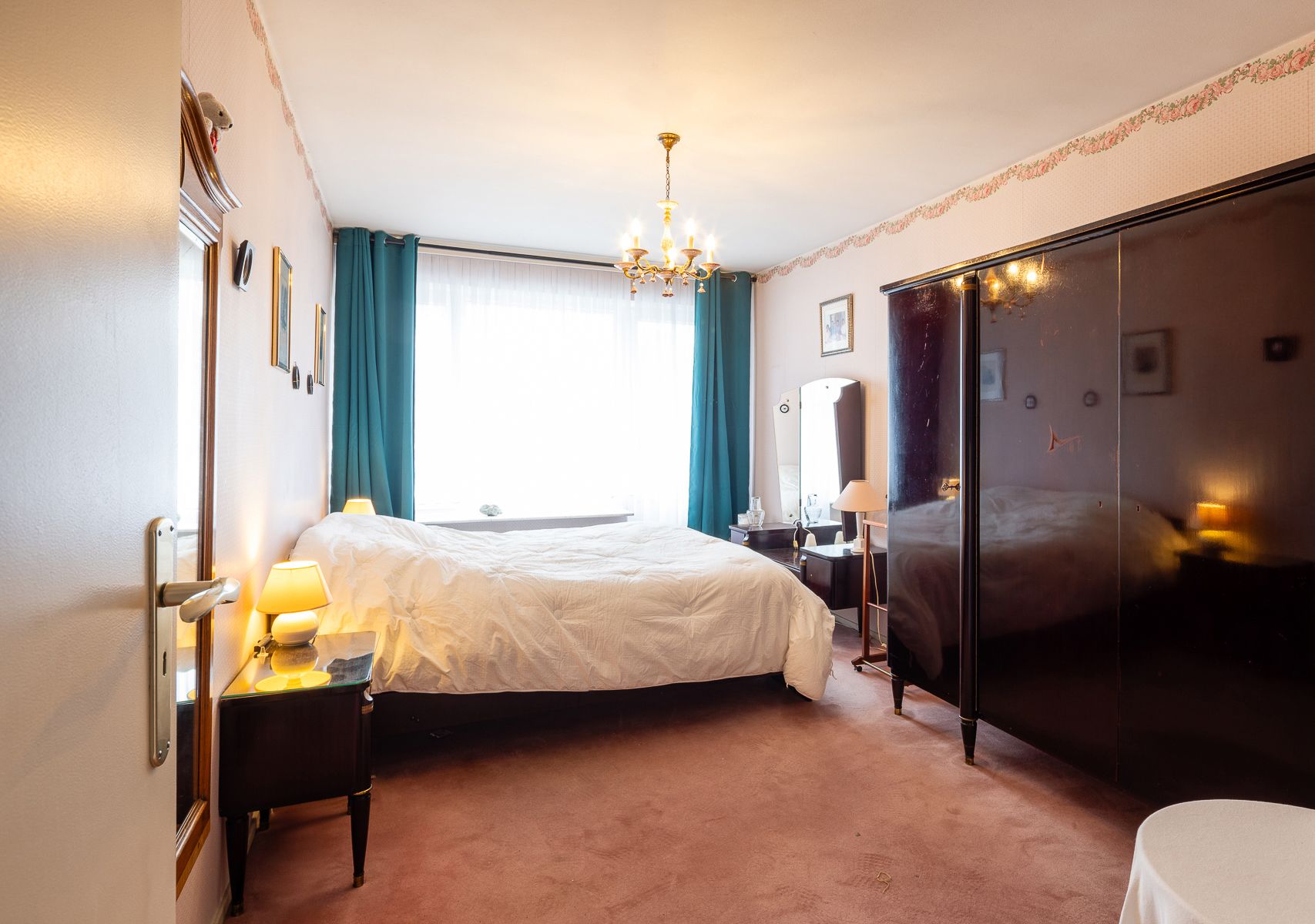 Ruim appartement met drie slaapkamers  foto 12