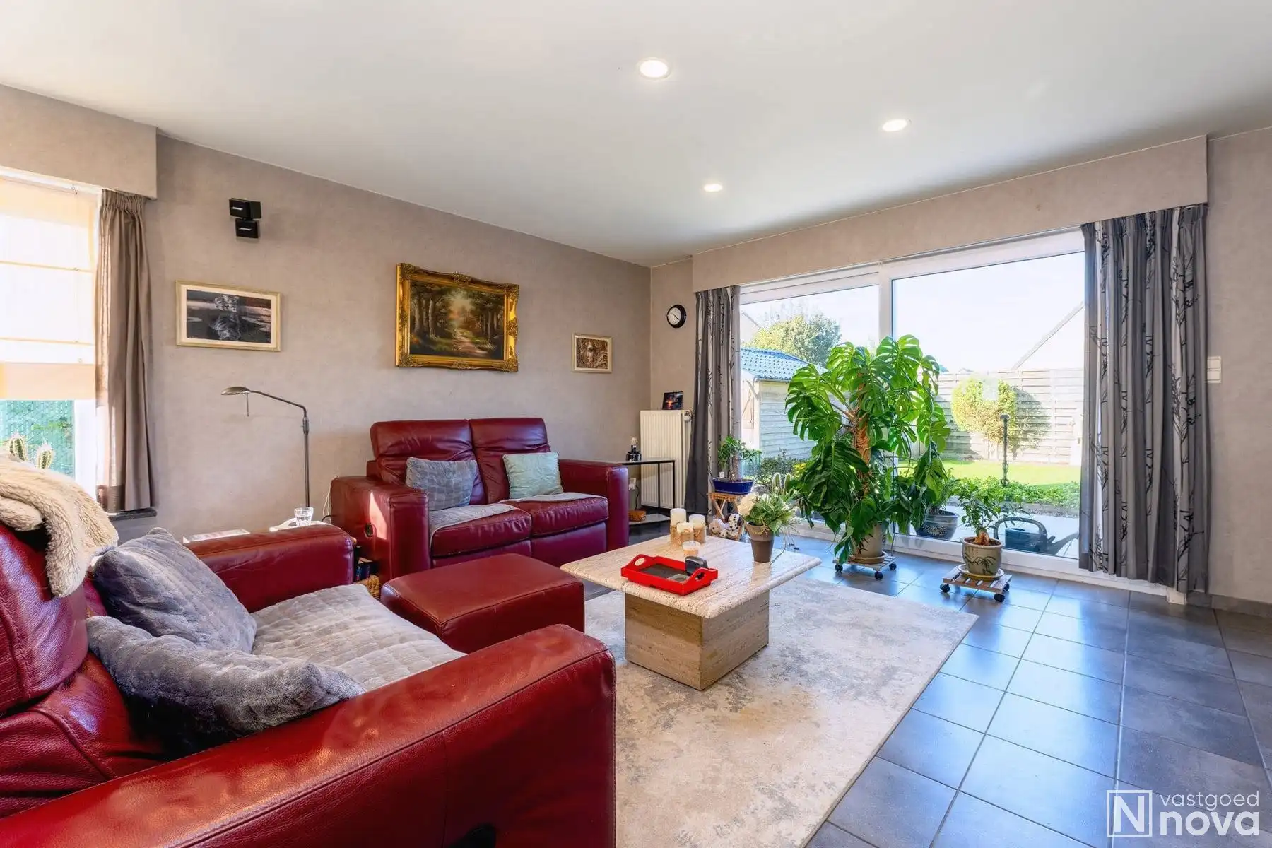 Instapklare energiezuinige half-open woning met zonnige tuin foto 5
