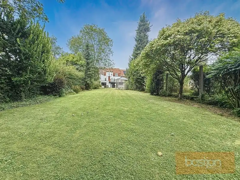 Te renoveren woning met tal van mogelijkheden in hartje Marke foto 12