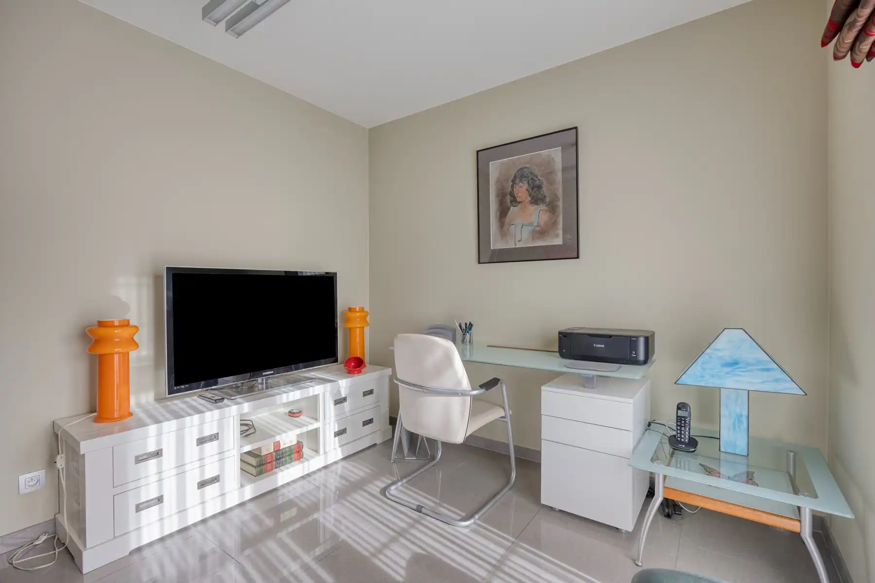 Mooi appartement met tijdloze architectuur in nieuwstaat foto 18