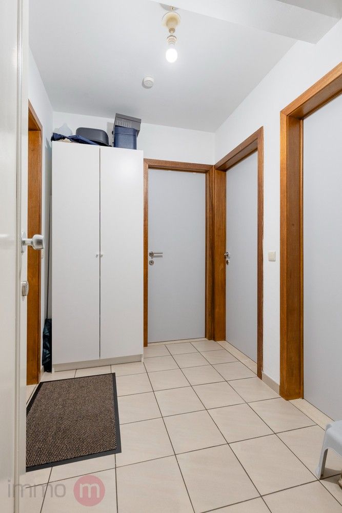 Goed gelegen appartement met 2 slaapkamers, terras en autostaanplaats foto 6